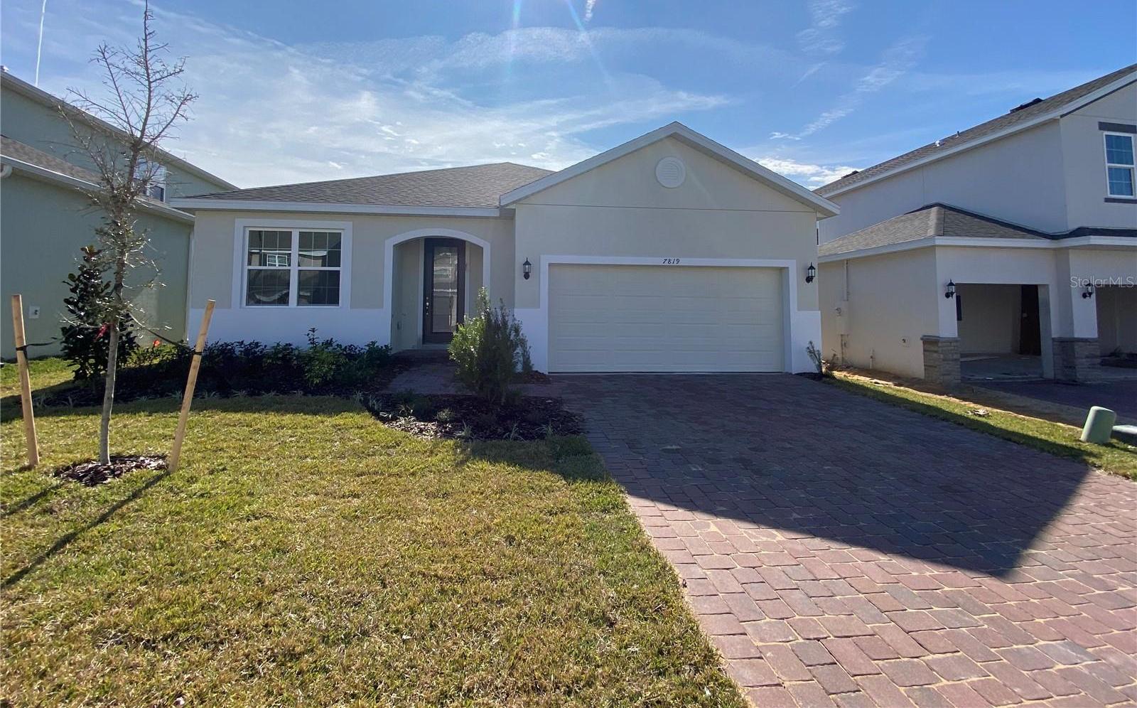 Photo one of 7819 Syracuse Dr Clermont FL 34714 | MLS O6168225