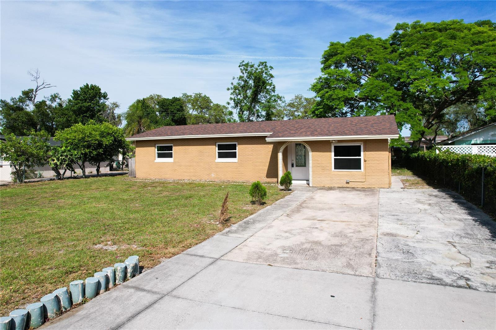 Photo one of 1607 Mona Ave Ocoee FL 34761 | MLS O6168455