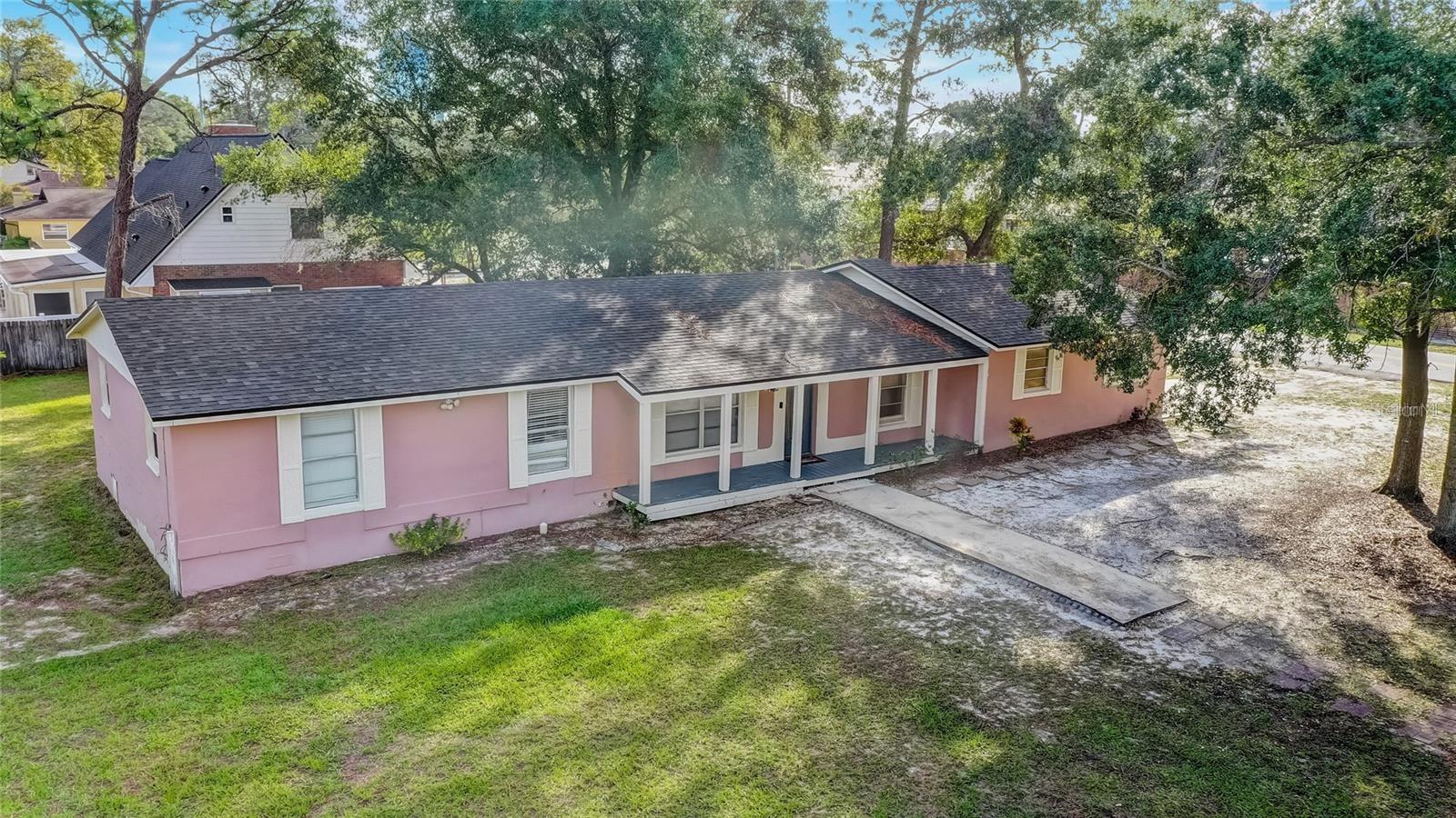 Photo one of 651 Laura Ave Altamonte Springs FL 32714 | MLS O6172251