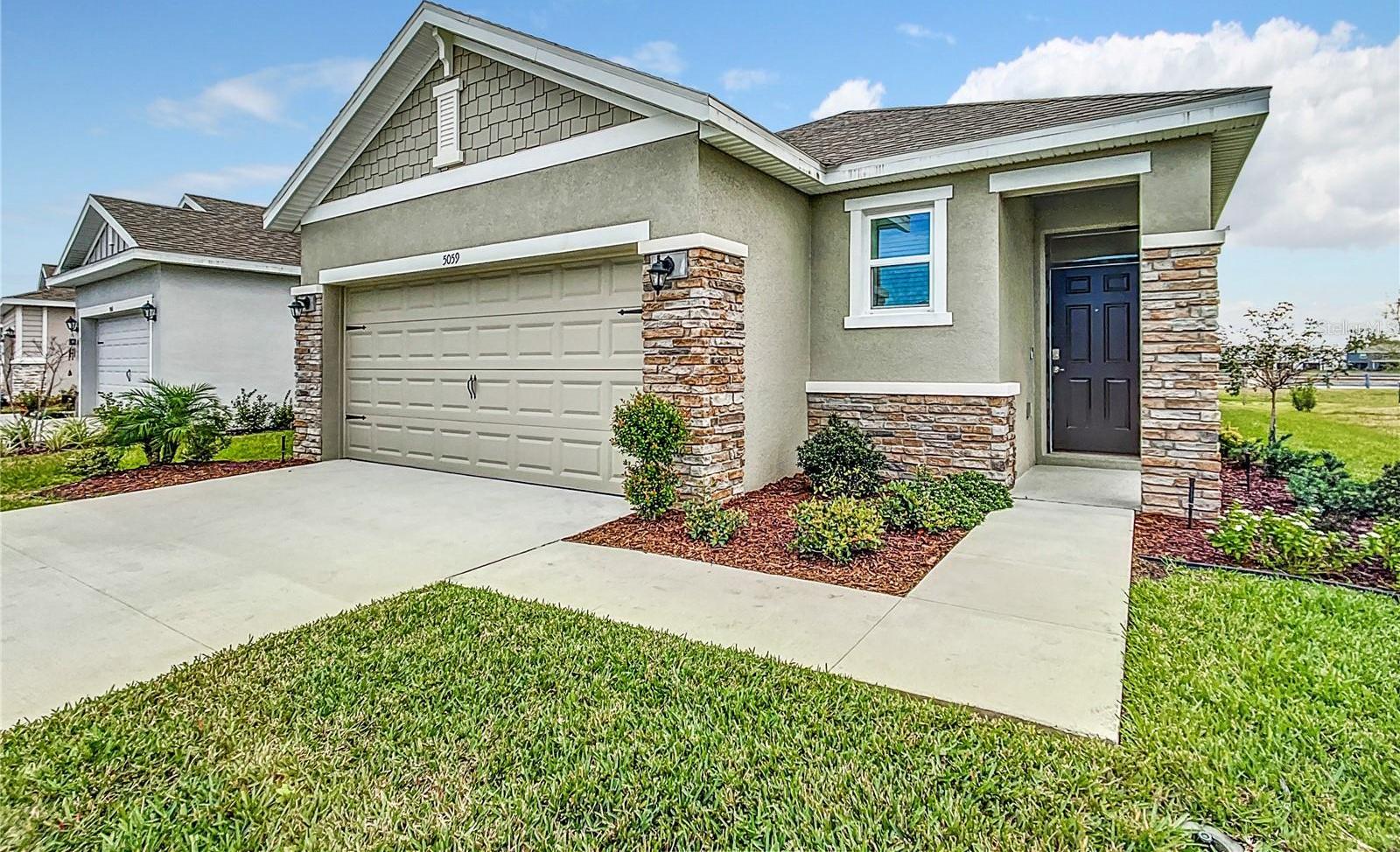 Photo one of 5059 Stokes Way Wildwood FL 34785 | MLS O6177999