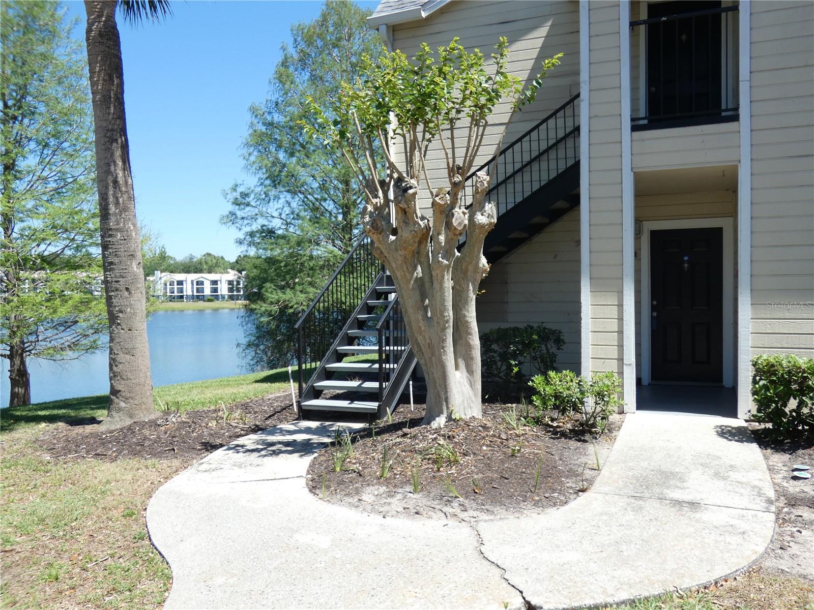 Photo one of 1037 S Hiawassee Rd # 2812 Orlando FL 32835 | MLS O6178089