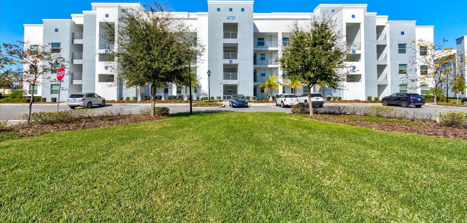 Photo one of 4731 Clock Tower Dr # 402 Kissimmee FL 34746 | MLS O6178934