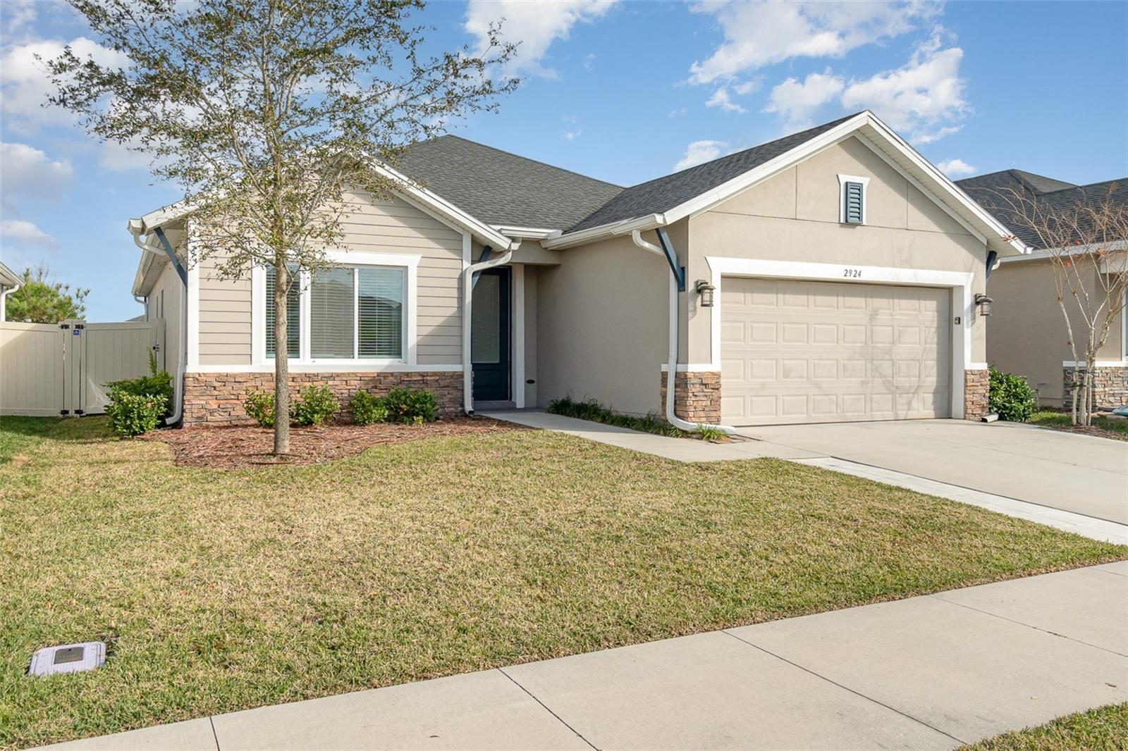 Photo one of 2924 Marlberry Ln Clermont FL 34714 | MLS O6181111