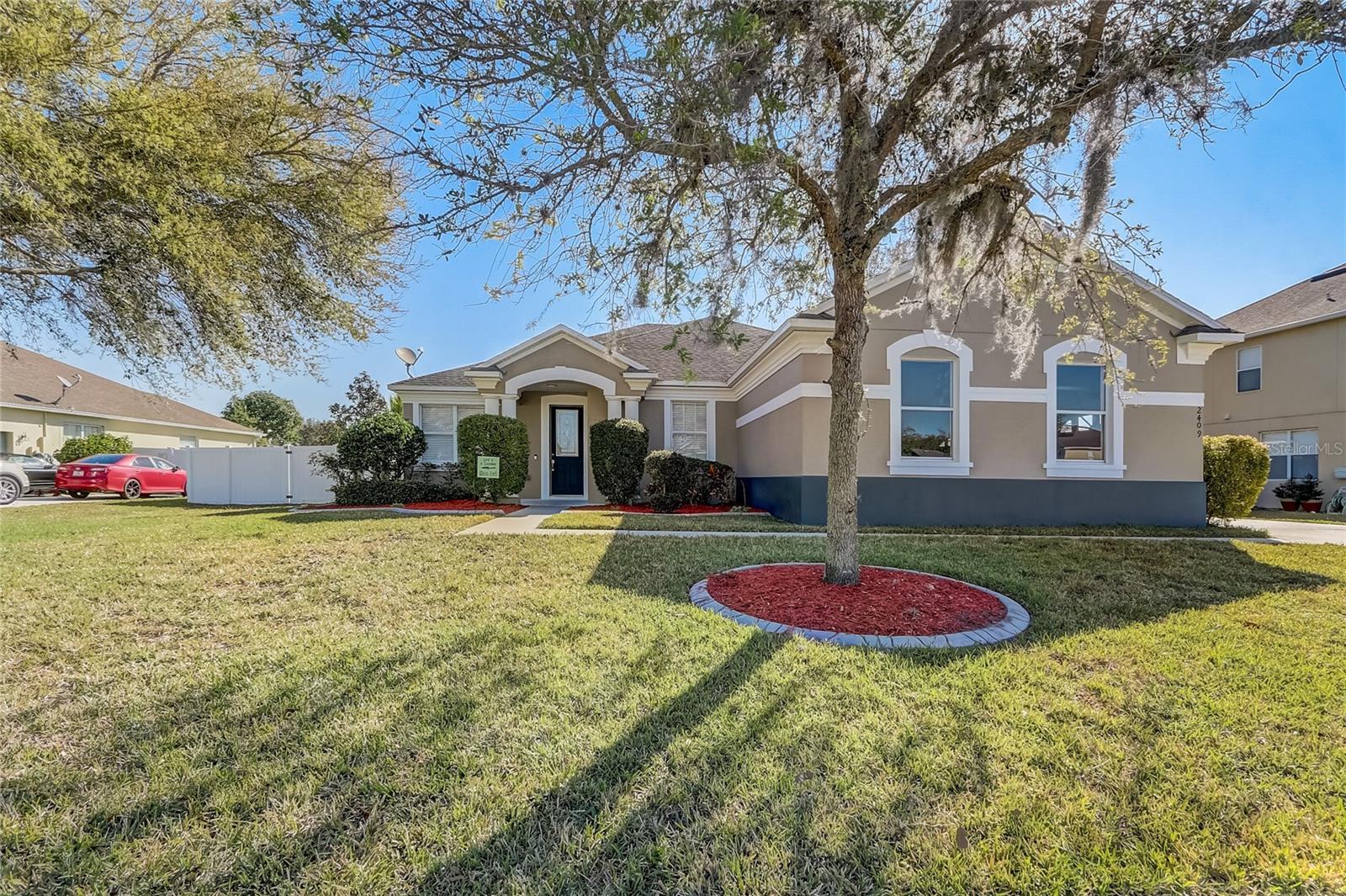 Photo one of 2409 Country Pond Ct Saint Cloud FL 34771 | MLS O6182075