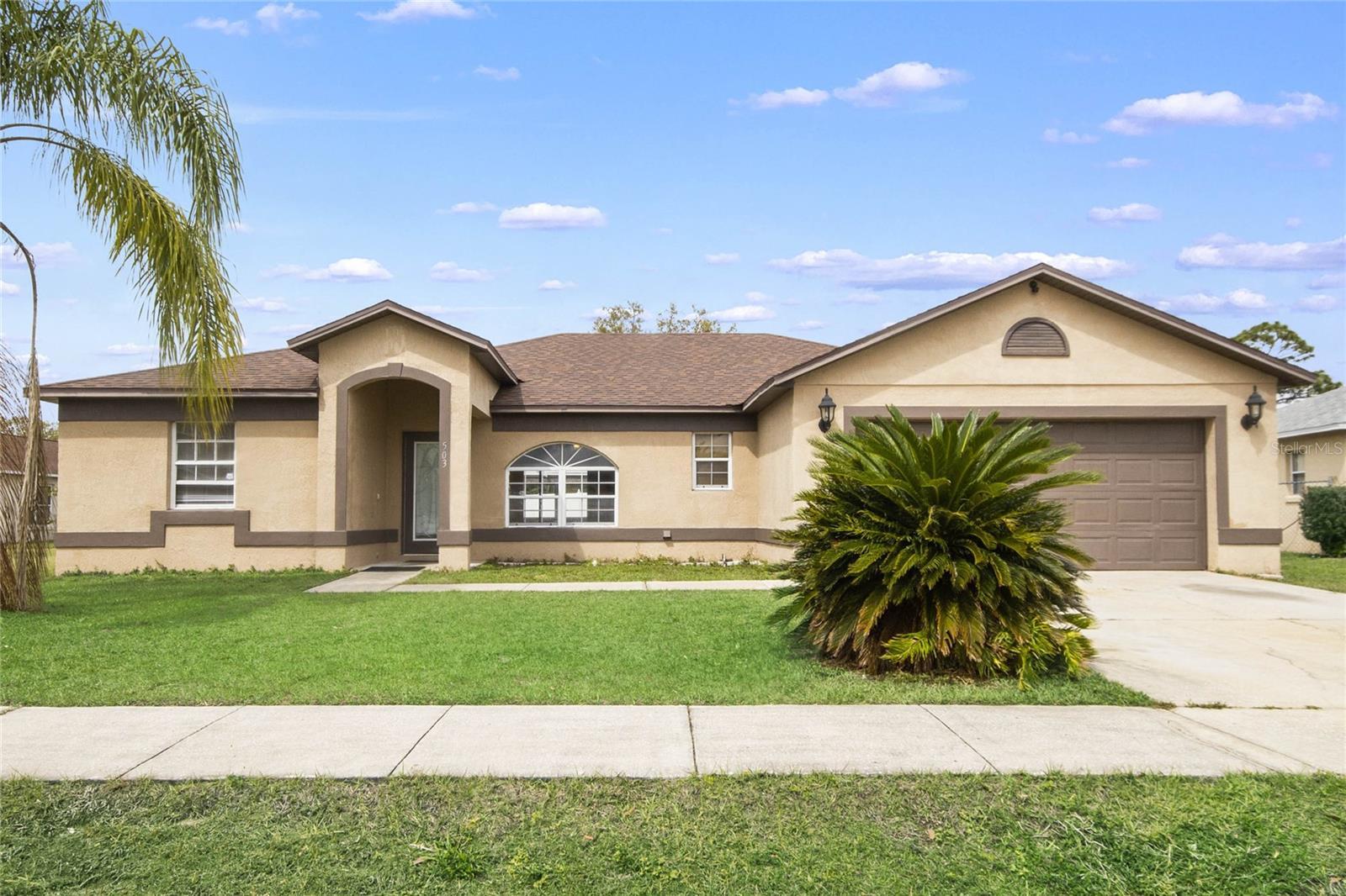 Photo one of 503 Pine Top Pl Kissimmee FL 34758 | MLS O6183501