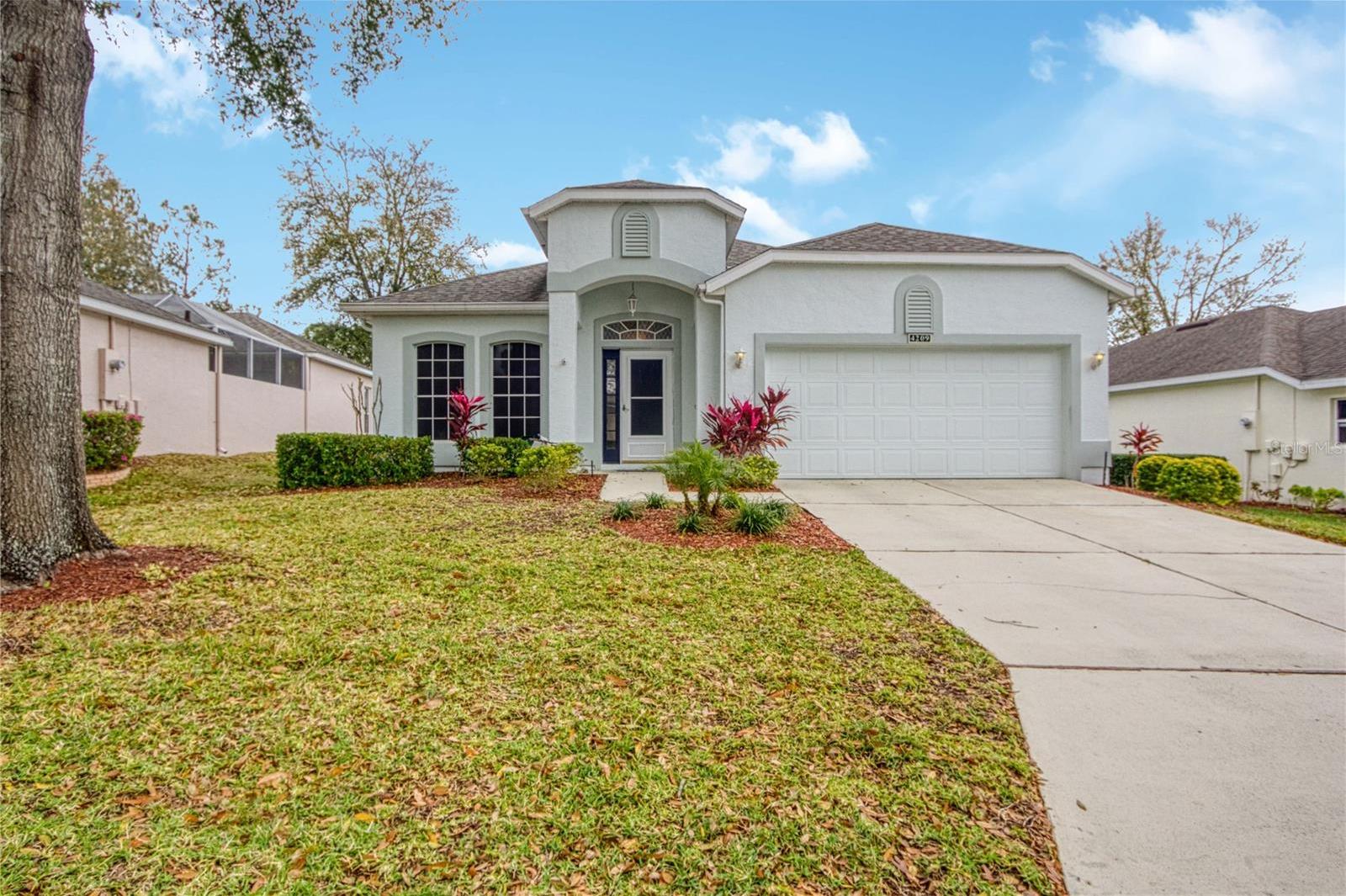 Photo one of 4209 Kingsley St Clermont FL 34711 | MLS O6184046