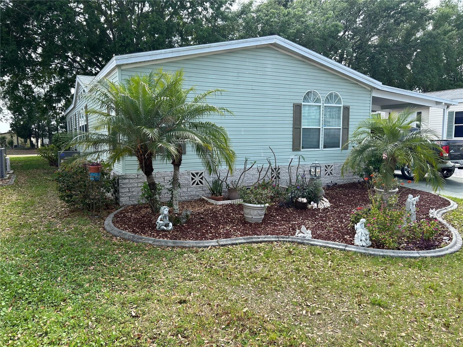 Photo one of 263 Sue Ave Davenport FL 33897 | MLS O6188059