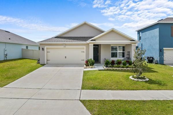 Photo one of 6791 Coral Berry Dr Mount Dora FL 32757 | MLS O6190431