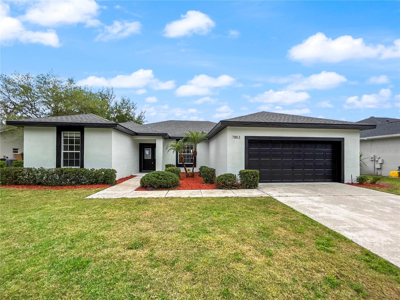 Photo one of 7853 Margate Way Lakeland FL 33809 | MLS O6191367