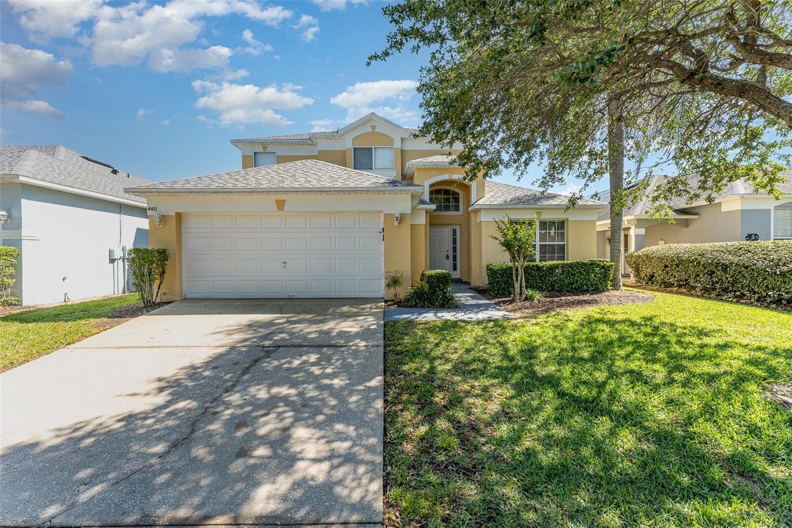 Photo one of 440 Langham Dr Davenport FL 33897 | MLS O6192458