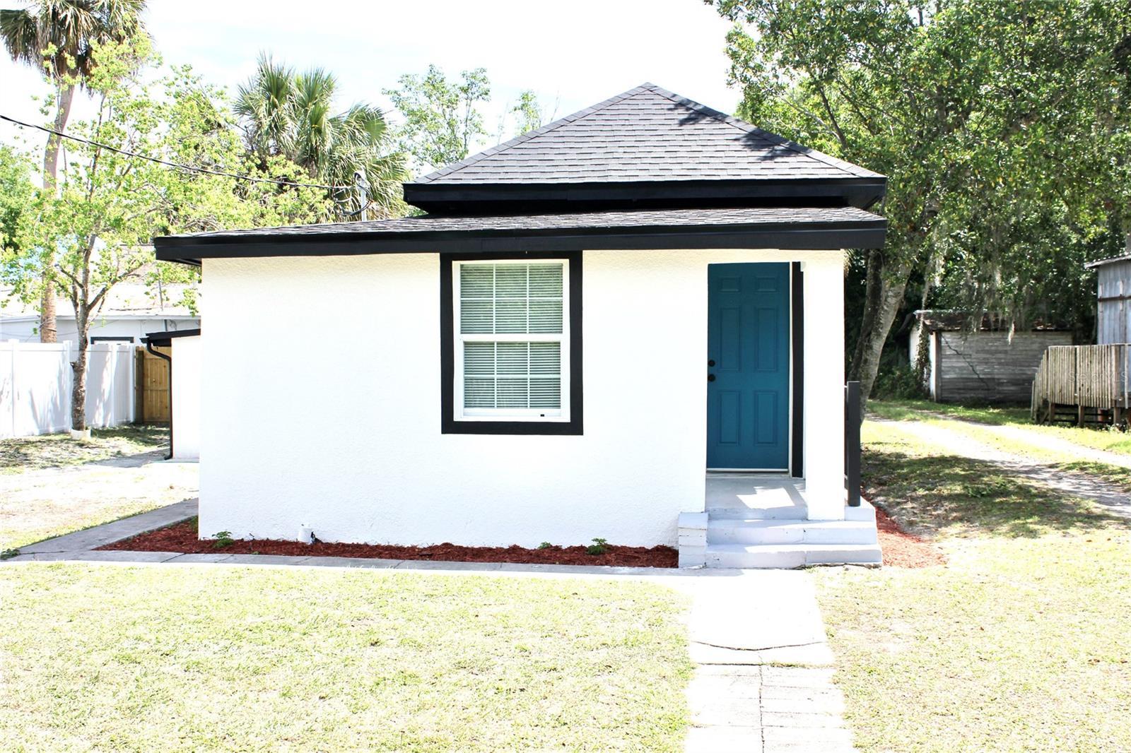 Photo one of 215 N Beaumont Ave Kissimmee FL 34741 | MLS O6192724