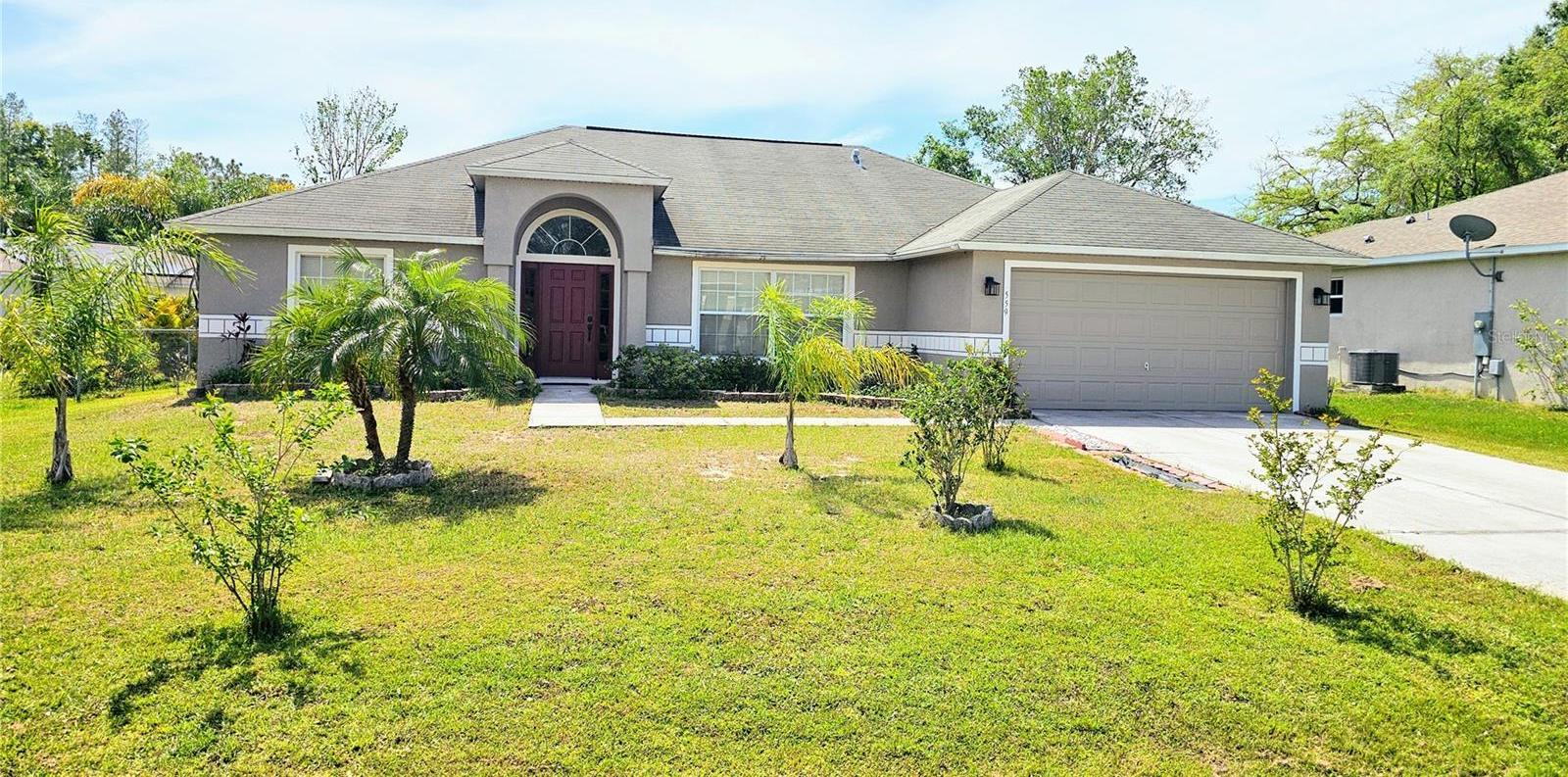 Photo one of 559 Kingfisher Dr Kissimmee FL 34759 | MLS O6194475