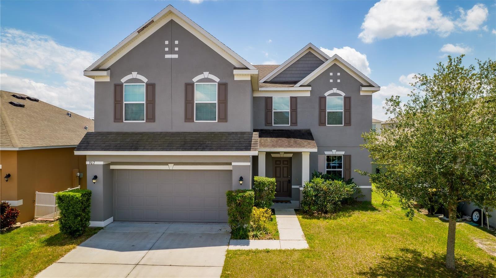 Photo one of 902 Killarney Ln Auburndale FL 33823 | MLS O6194565