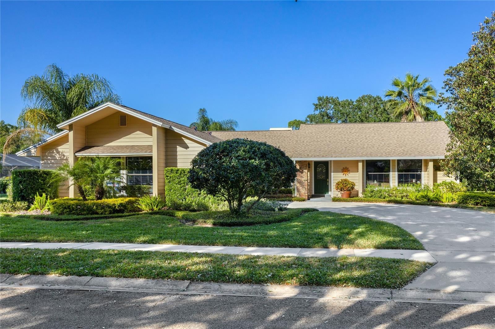 Photo one of 453 Twisting Pine Cir Longwood FL 32779 | MLS O6195568