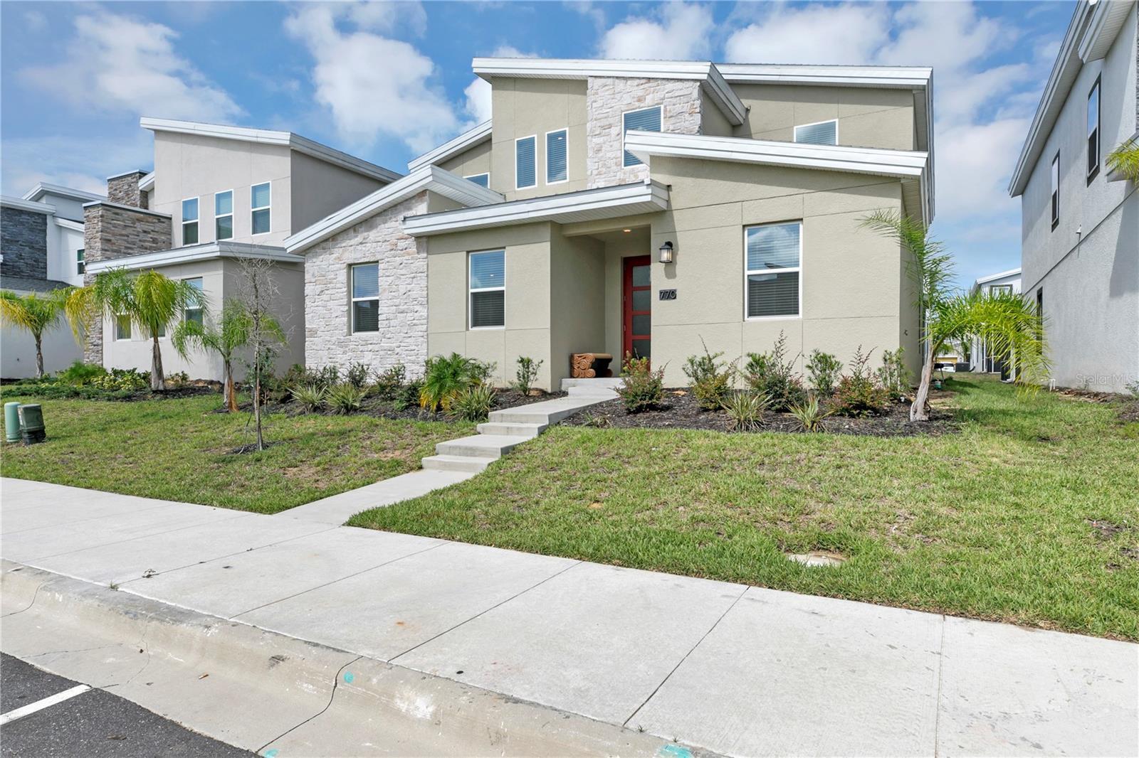 Photo one of 770 Drop Shot Dr Davenport FL 33896 | MLS O6195795