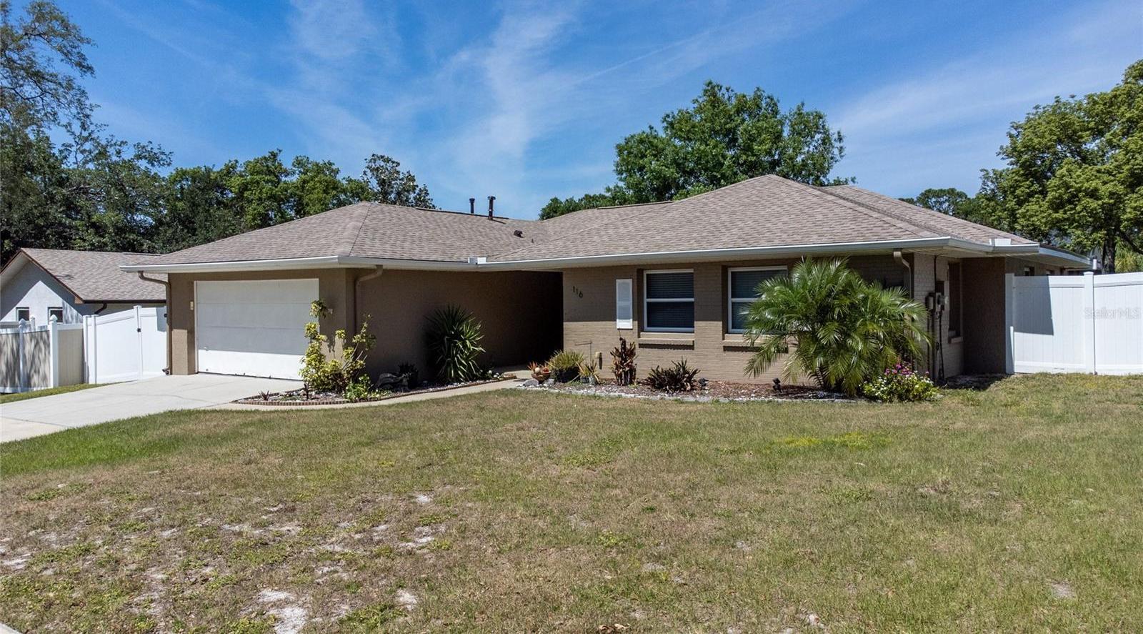 Photo one of 116 Tipperary Dr Lake Mary FL 32746 | MLS O6196009