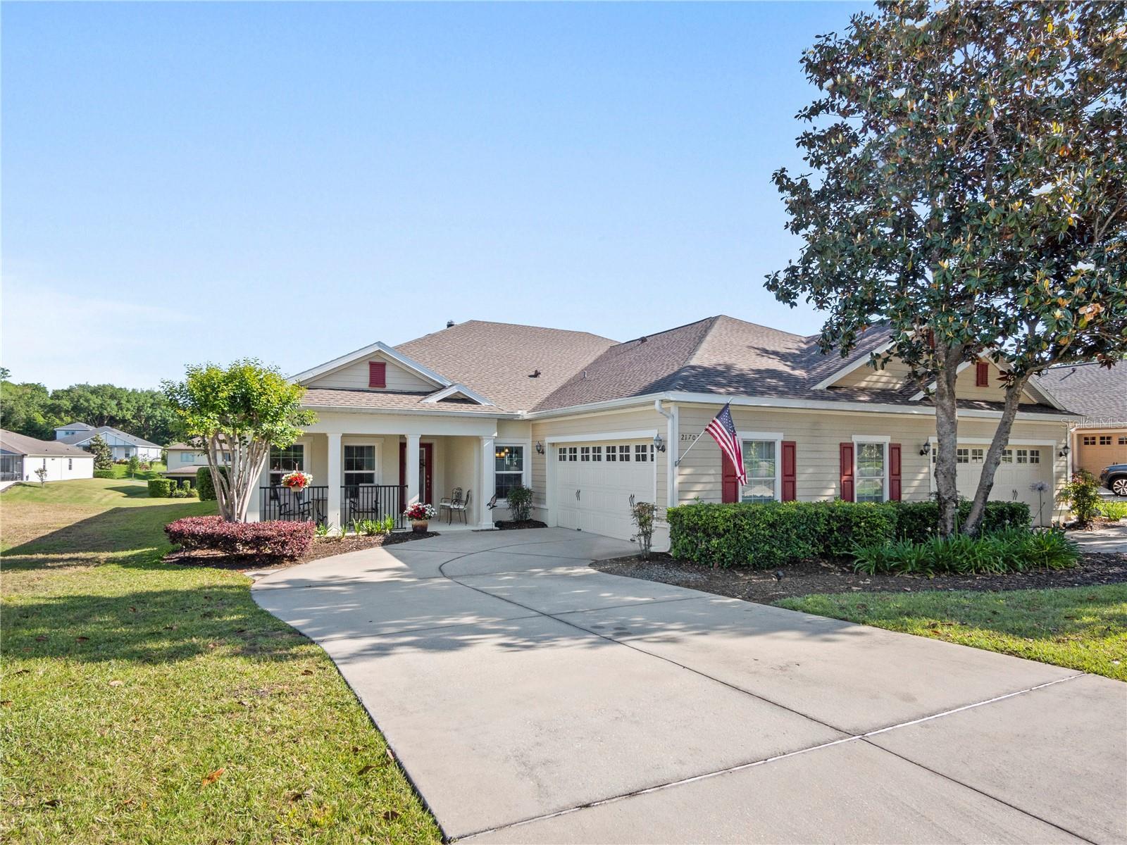 Photo one of 21703 Belgian Ct Mount Dora FL 32757 | MLS O6196323