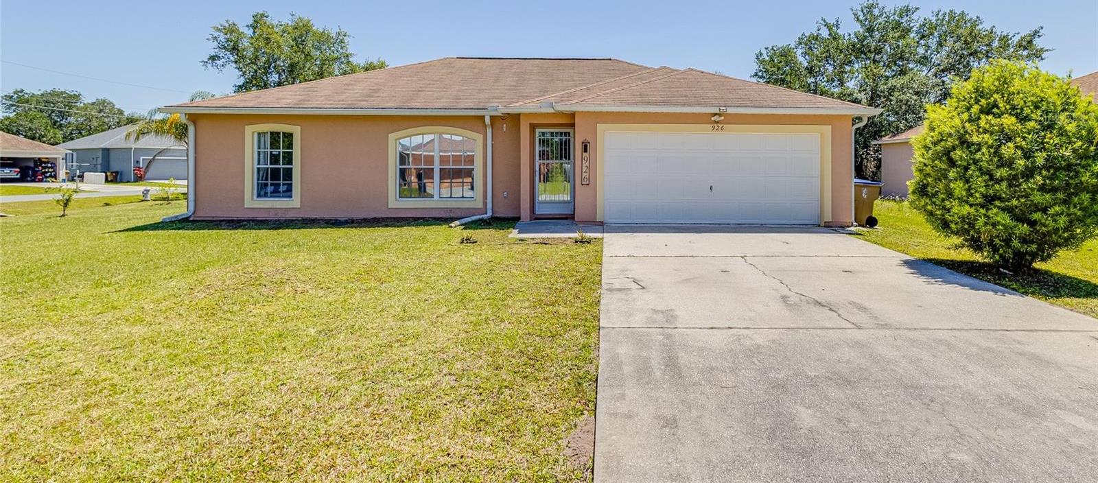 Photo one of 926 Louvre Ct Kissimmee FL 34759 | MLS O6196620