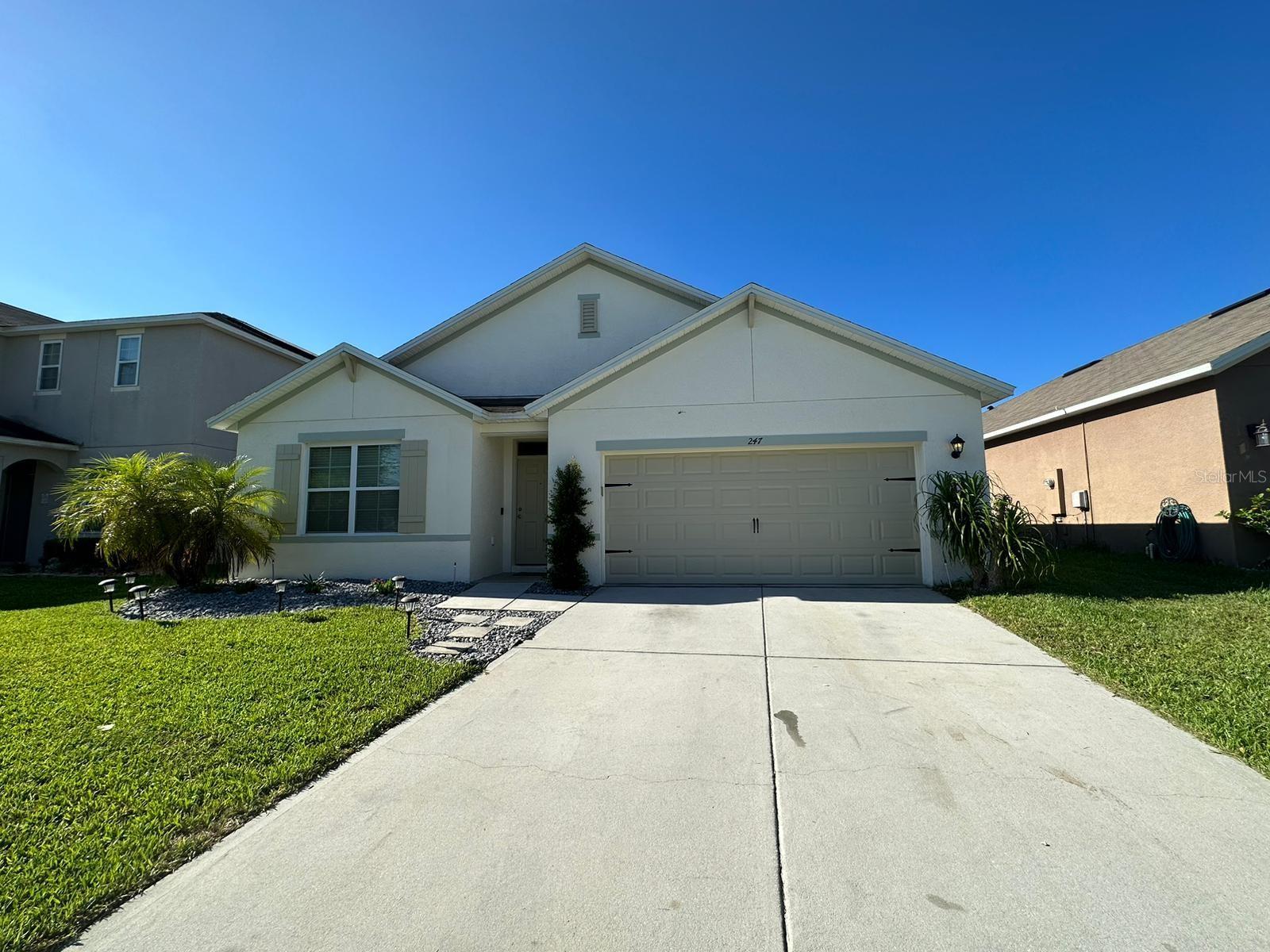 Photo one of 247 Stonehaven Dr Davenport FL 33896 | MLS O6197019