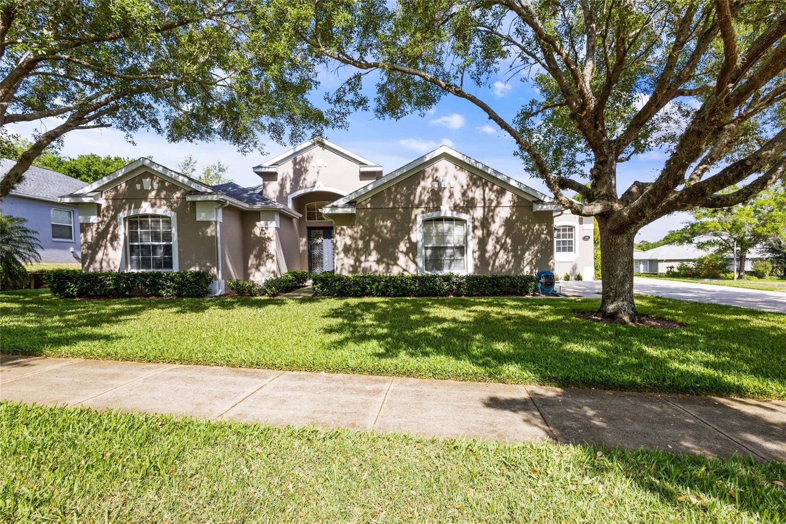 Photo one of 566 Hiawatha Palm Pl Apopka FL 32712 | MLS O6197190