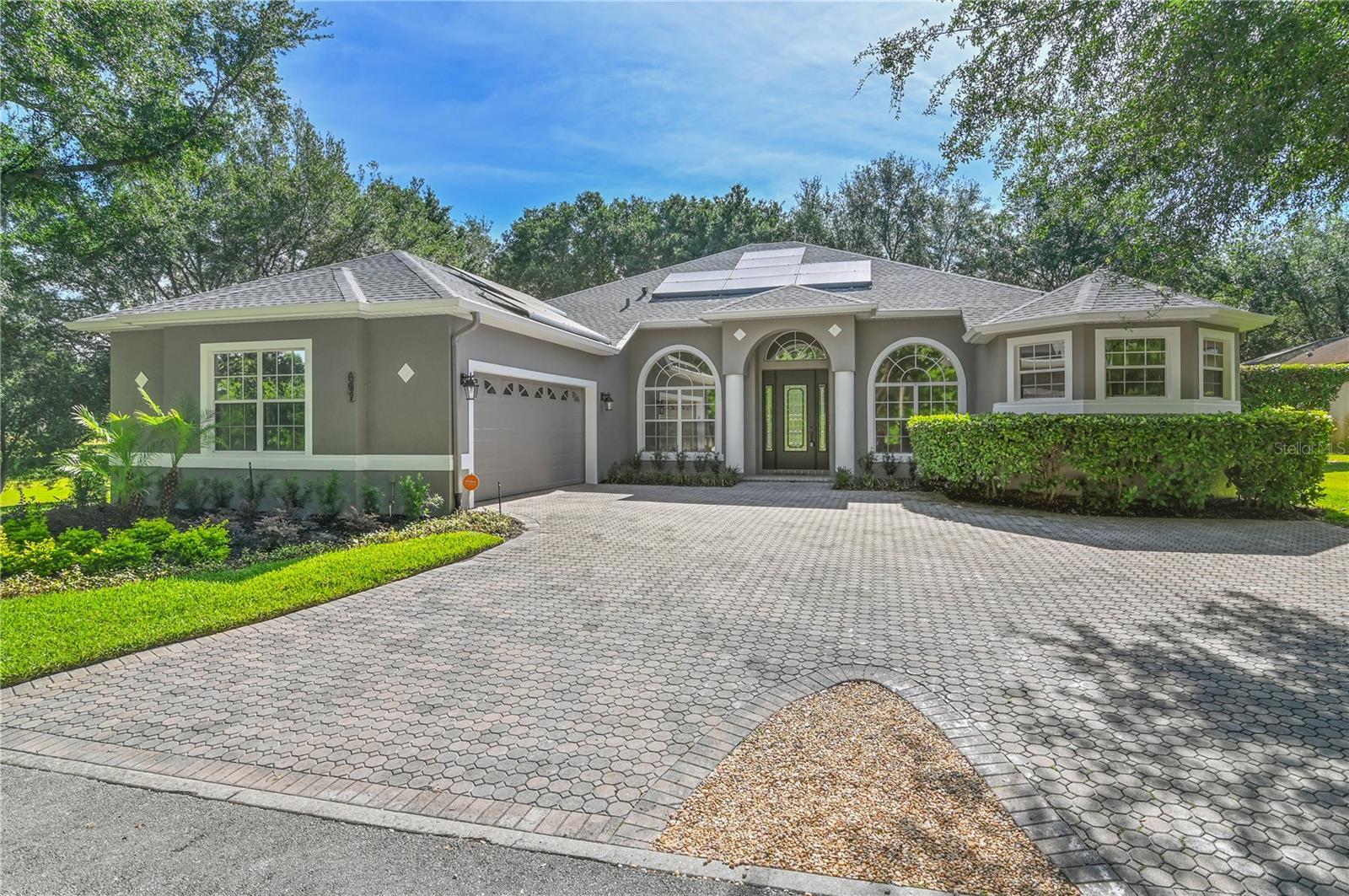 Photo one of 667 Lexington Pkwy Apopka FL 32712 | MLS O6197387