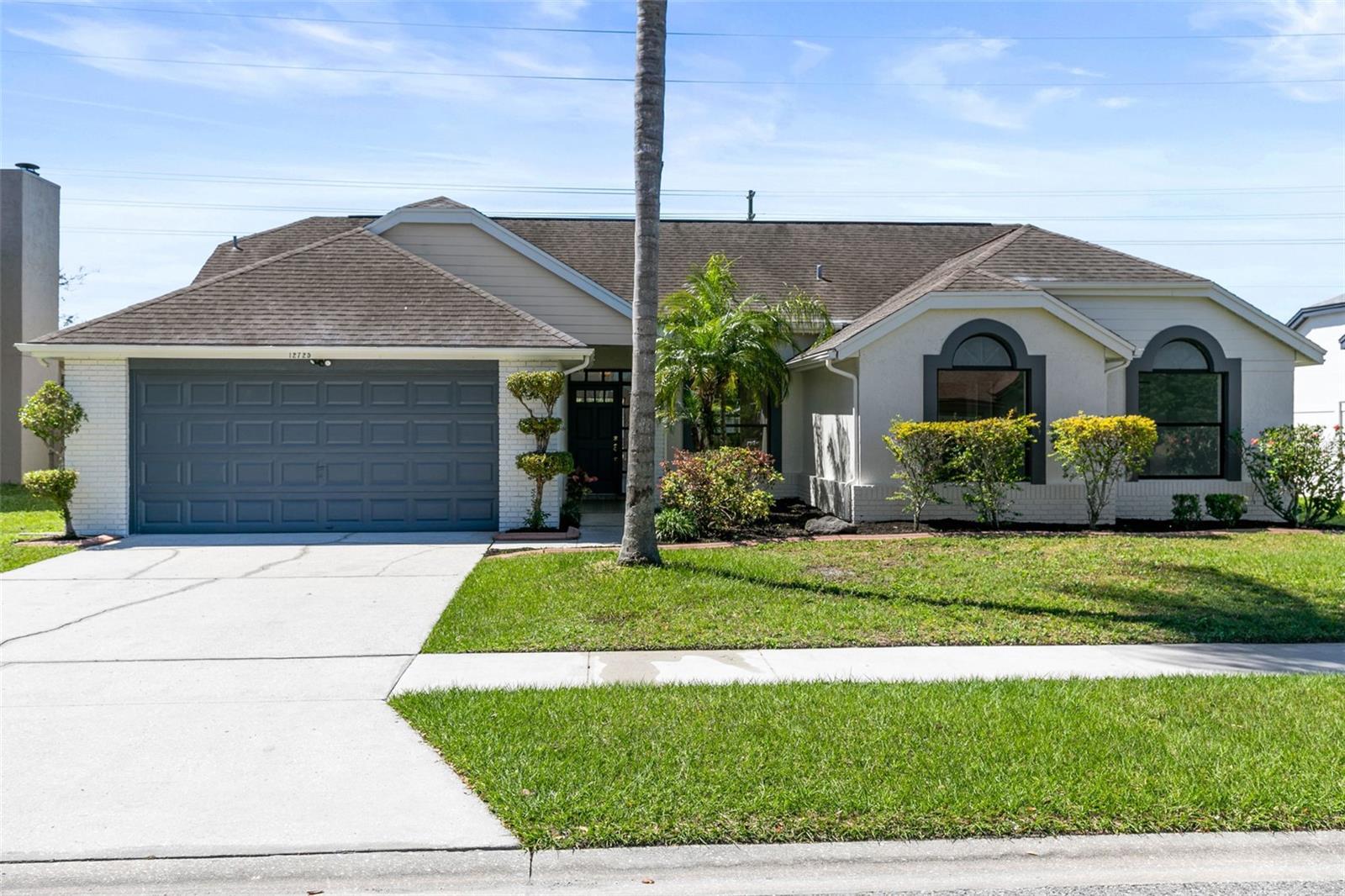 Photo one of 12725 Newfield Dr Orlando FL 32837 | MLS O6197500