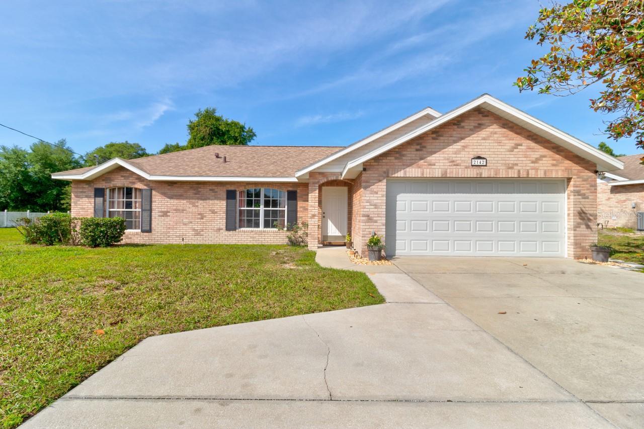 Photo one of 2142 N Normandy Blvd Deltona FL 32725 | MLS O6197834