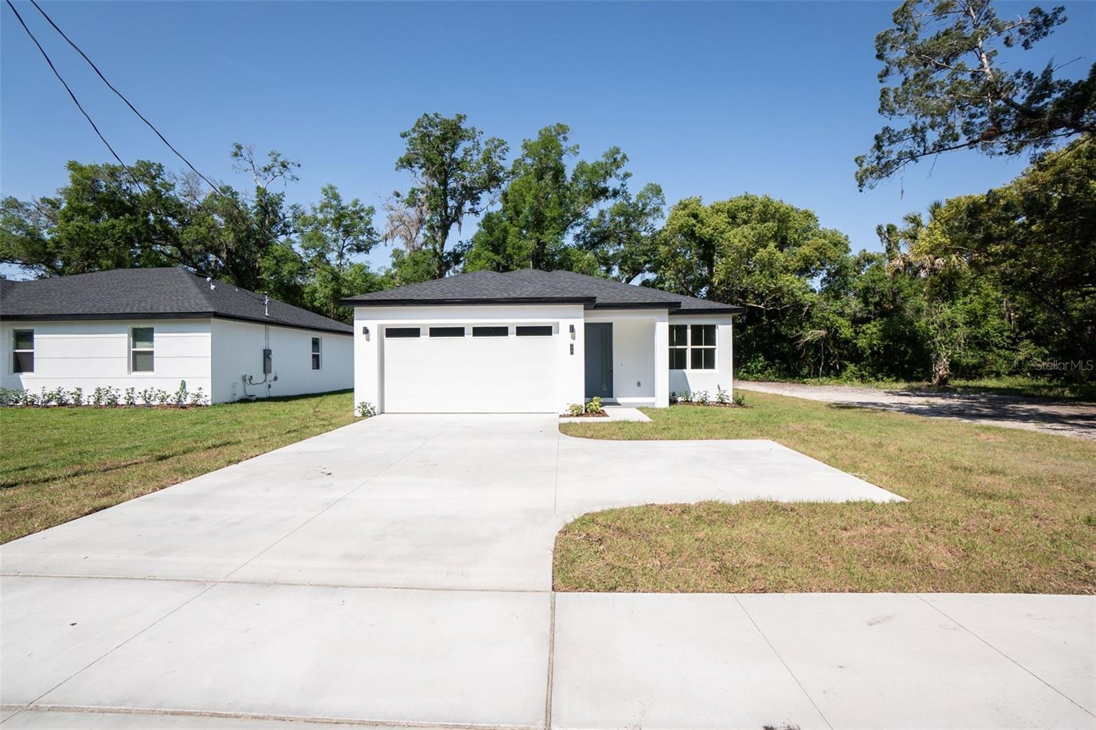 Photo one of 320 S Country Club Rd Lake Mary FL 32746 | MLS O6197998