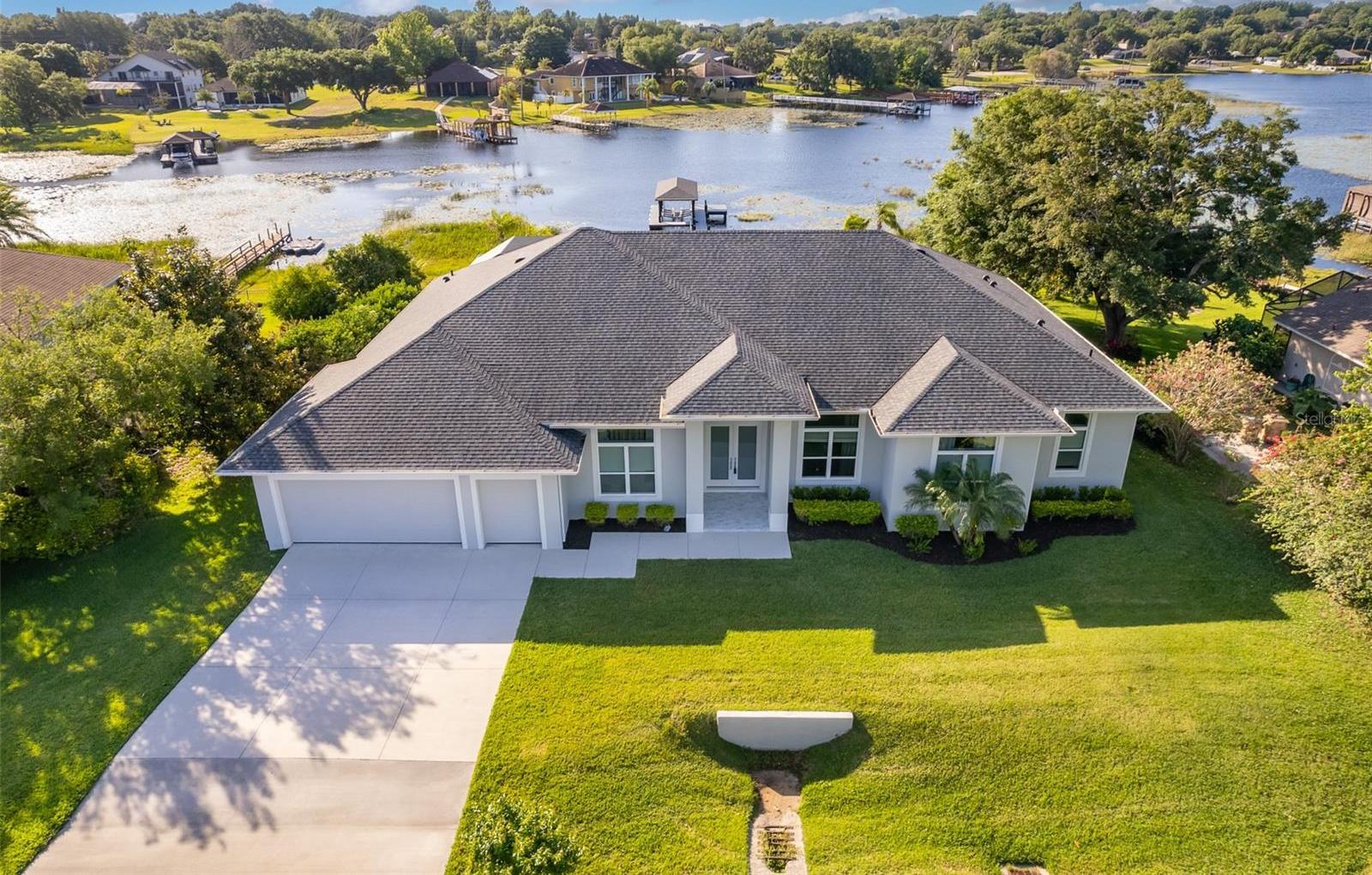 Photo one of 11134 Crescent Bay Blvd Clermont FL 34711 | MLS O6199041
