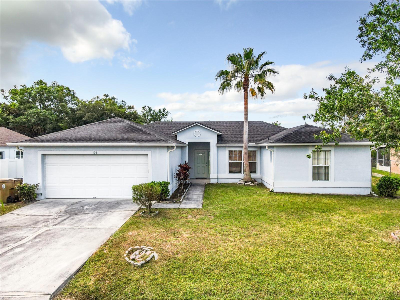 Photo one of 104 Crescent Ct Kissimmee FL 34758 | MLS O6201361