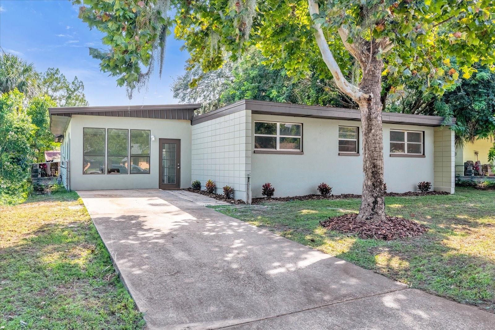 Photo one of 1603 Woodlyn Dr Leesburg FL 34748 | MLS O6247281