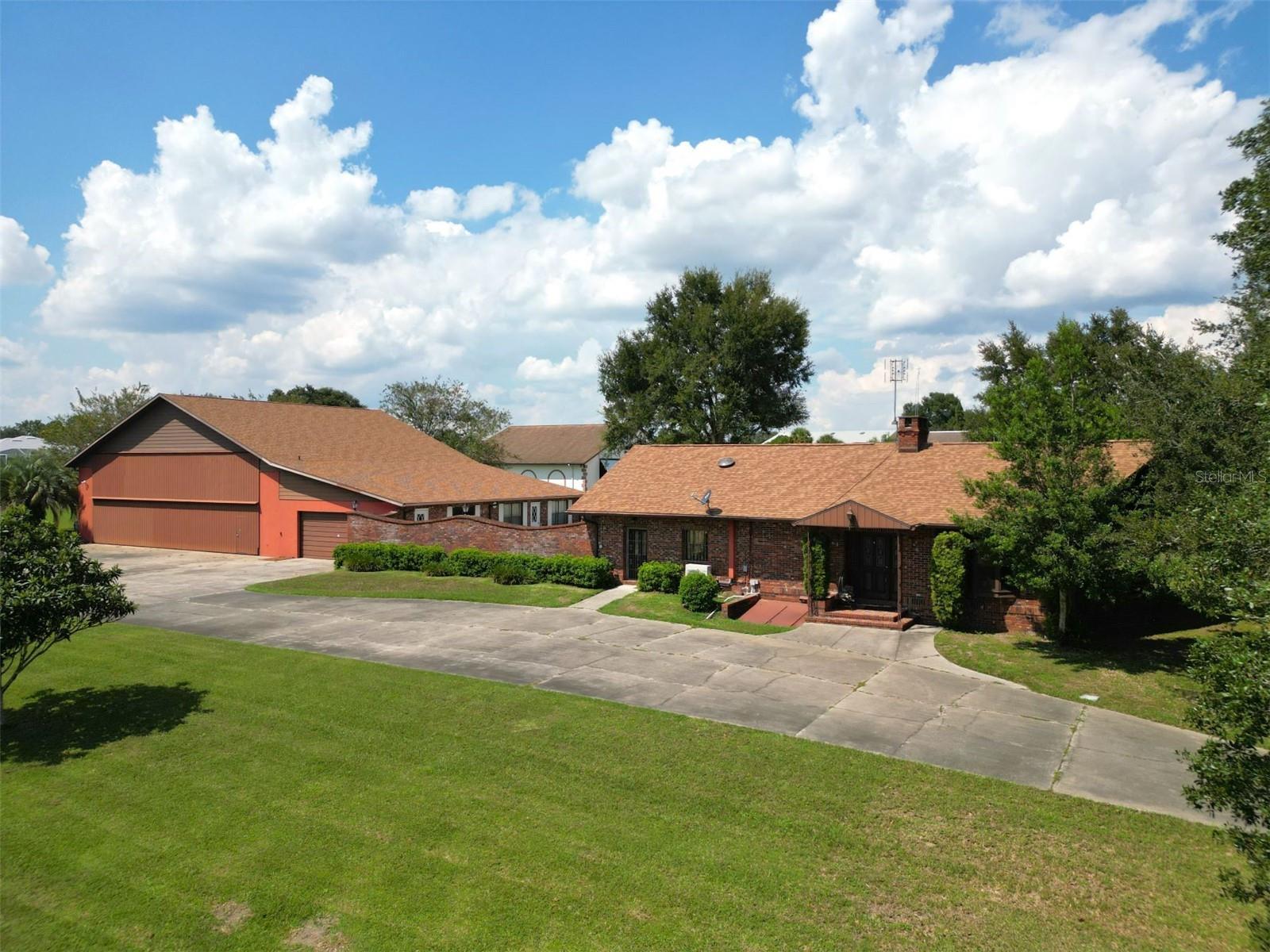Photo one of 9130 Se 72Nd Ave Ocala FL 34472 | MLS OM690901