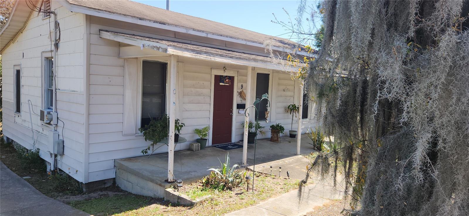 Photo one of 9 N 4Th St Haines City FL 33844 | MLS P4929793
