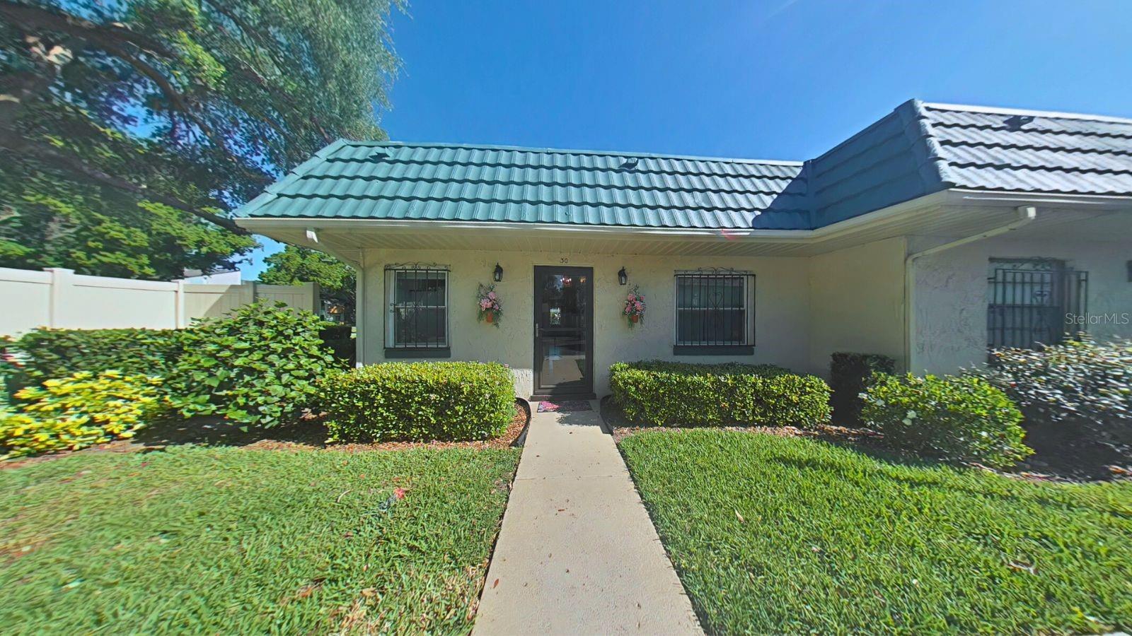 Photo one of 345 24Th Nw St # 30 Winter Haven FL 33880 | MLS P4929795