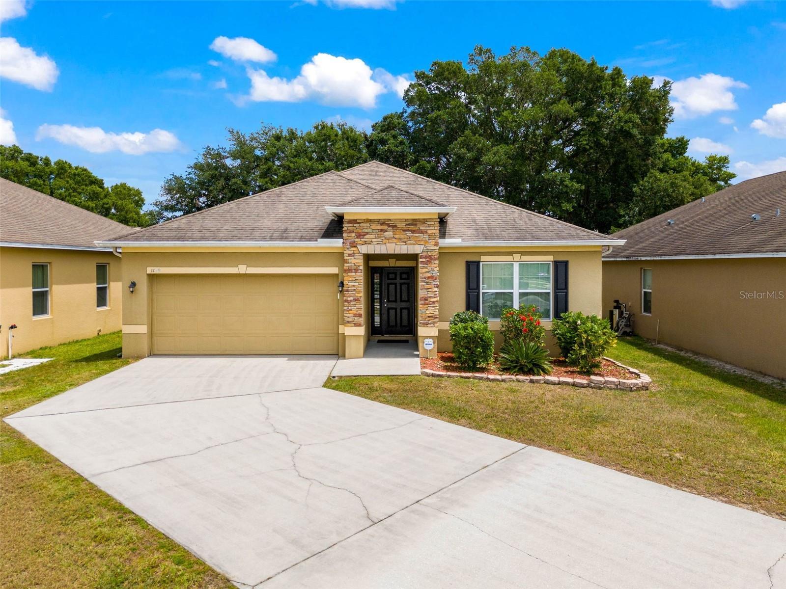 Photo one of 1109 Bethpage Rd Auburndale FL 33823 | MLS P4930176