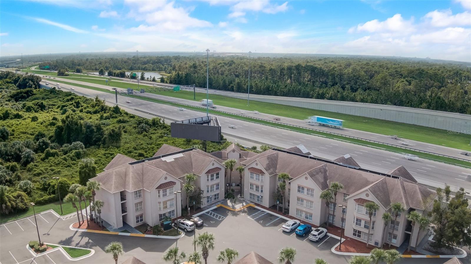 Photo one of 3100 Parkway Blvd # 737 Kissimmee FL 34747 | MLS S5089836