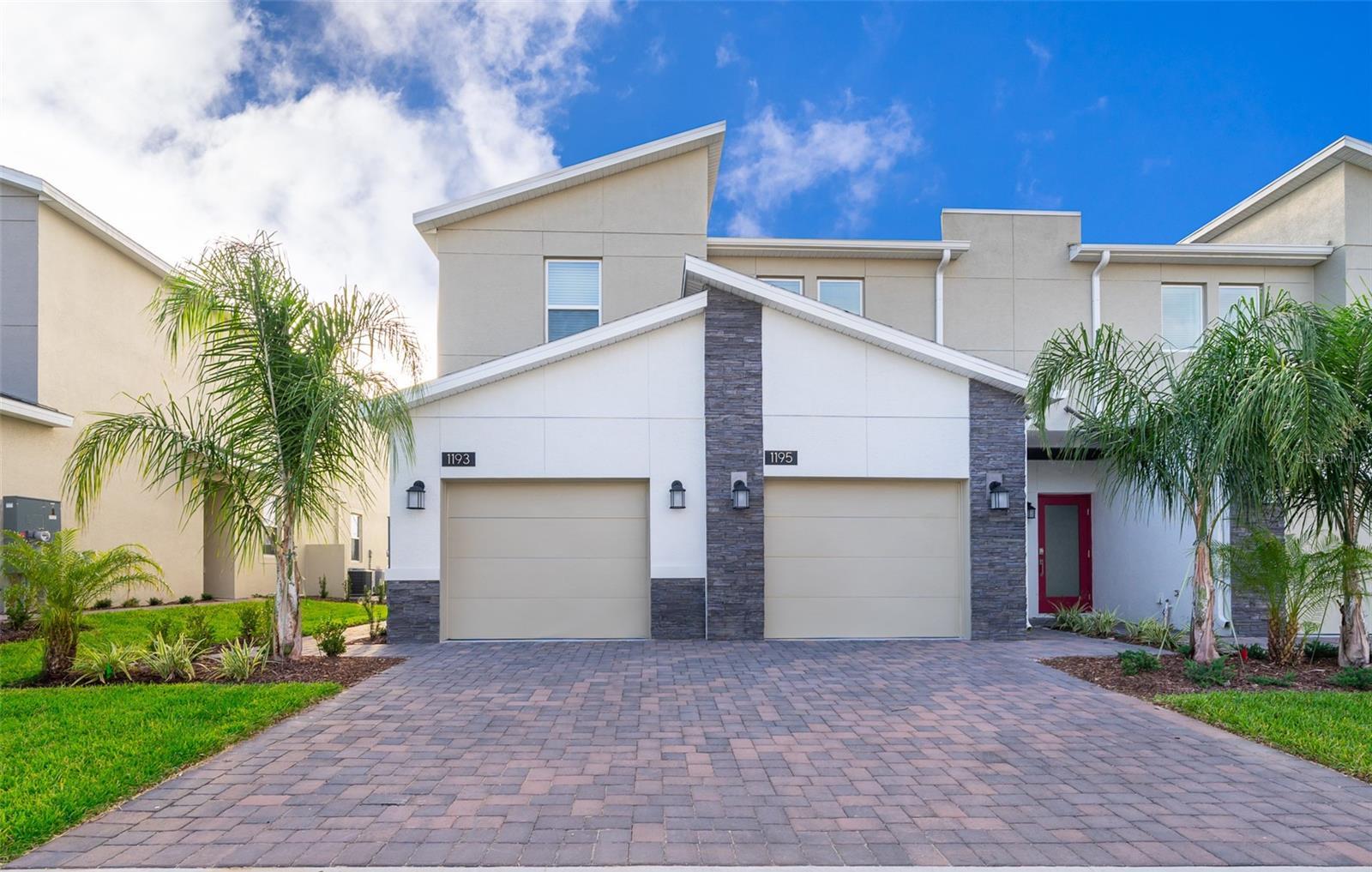 Photo one of 1193 Drop Ln # 1193 Davenport FL 33896 | MLS S5094220