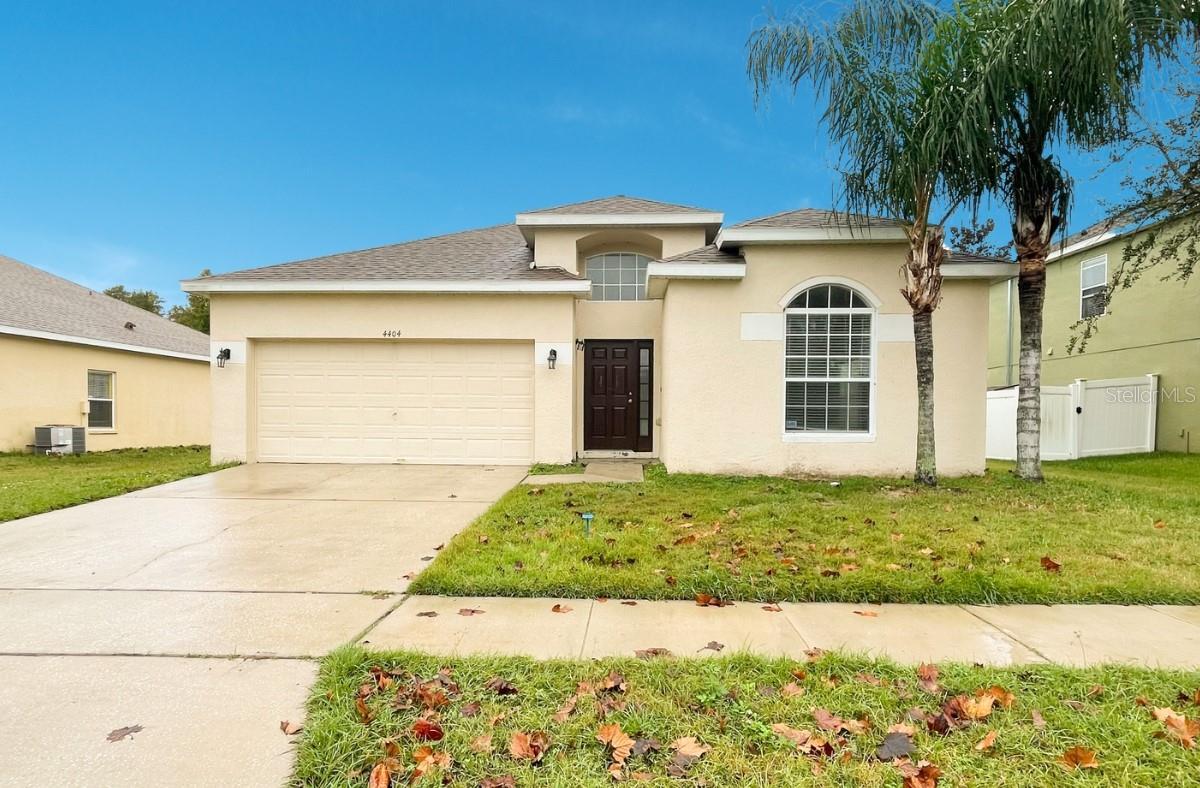 Photo one of 4404 Spring Blossom Dr Kissimmee FL 34746 | MLS S5094989