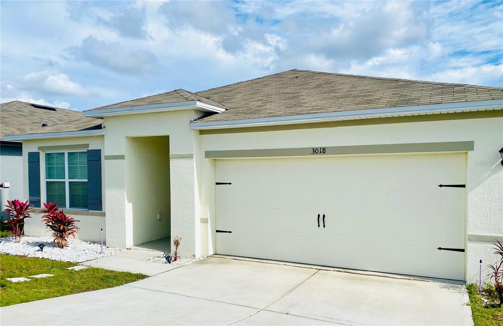 Photo one of 3018 Royal Tern Dr Winter Haven FL 33881 | MLS S5096018