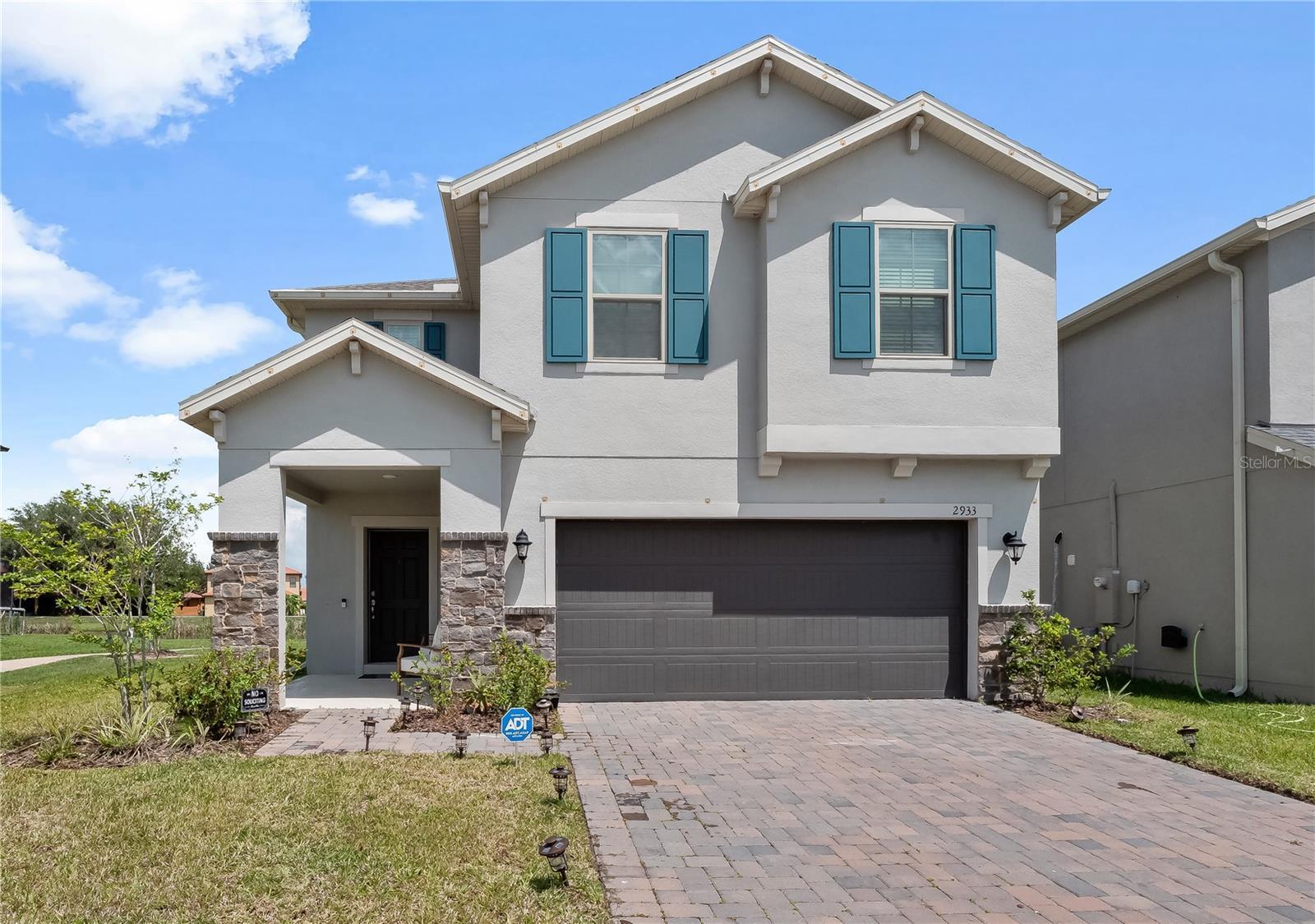Photo one of 2933 Crest Dr Kissimmee FL 34744 | MLS S5098267