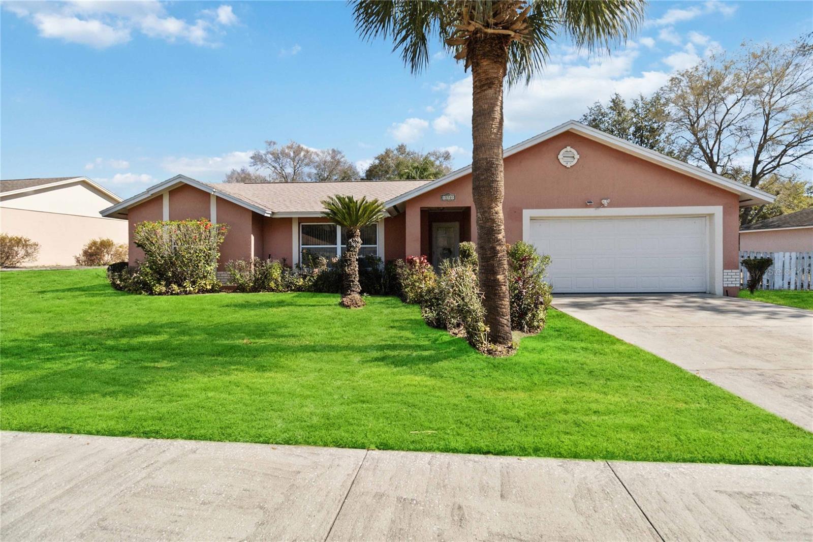 Photo one of 15703 Sausalito Cir Clermont FL 34711 | MLS S5099723