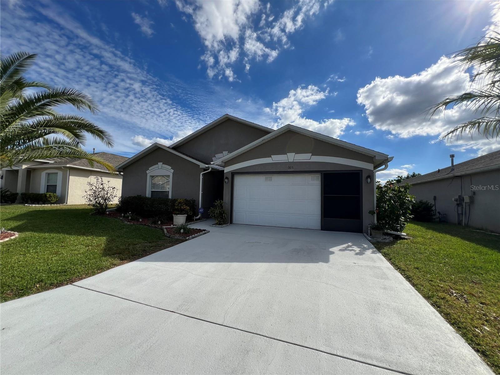 Photo one of 801 Jessamine Dr Davenport FL 33837 | MLS S5100518