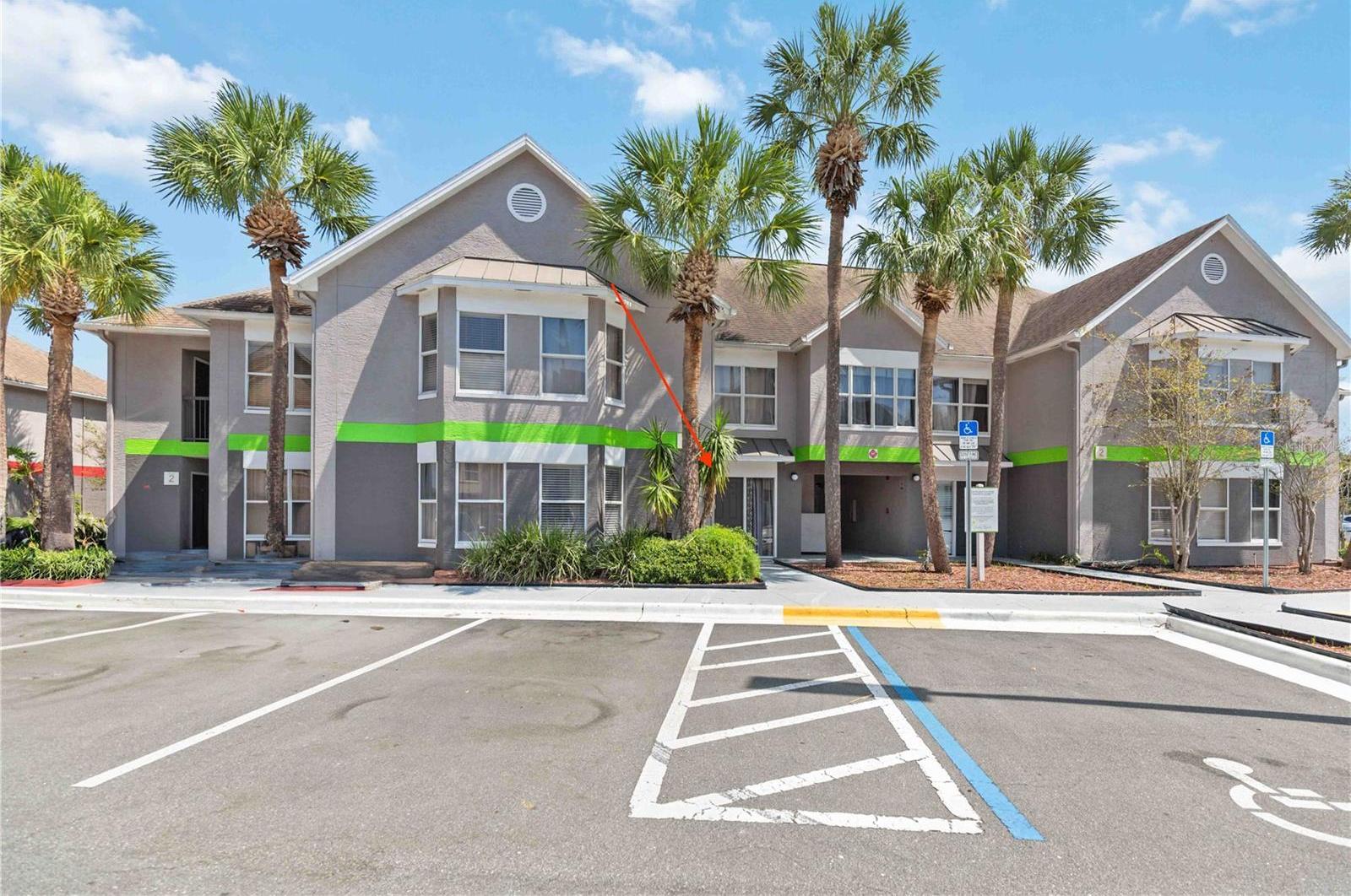 Photo one of 3100 Parkway Blvd # 215 Kissimmee FL 34747 | MLS S5100921