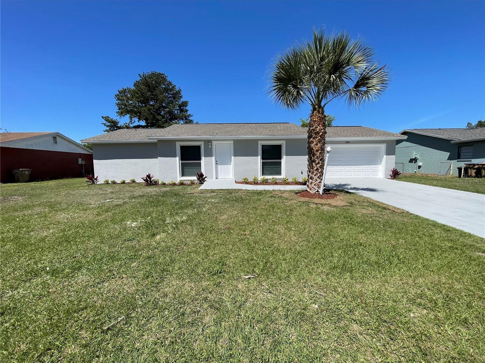 Photo one of 804 Royal Palm Dr Kissimmee FL 34743 | MLS S5101732