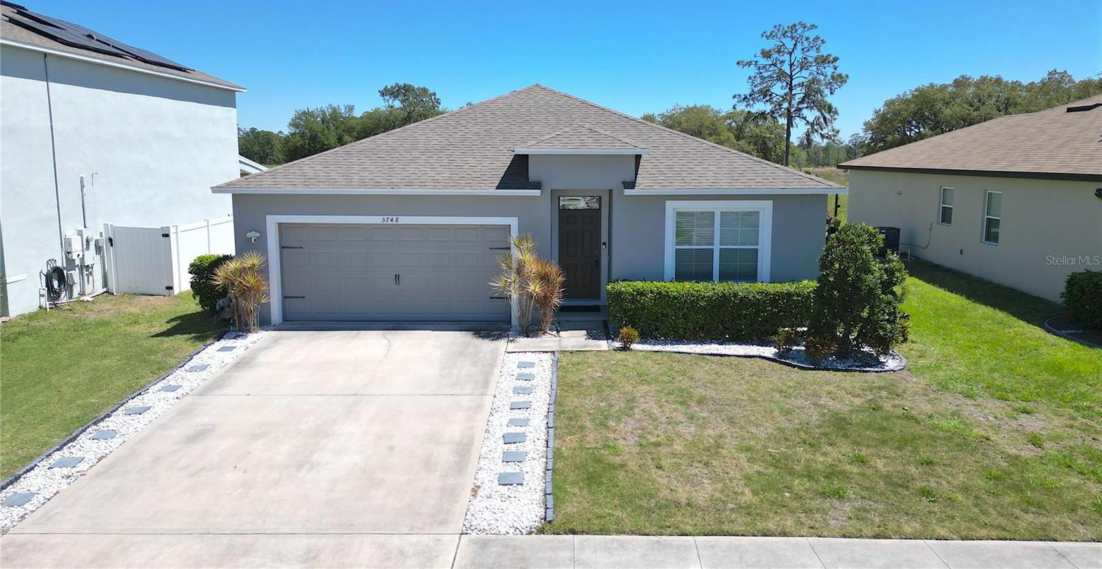 Photo one of 5748 Shaker Palm Pl Saint Cloud FL 34771 | MLS S5102219