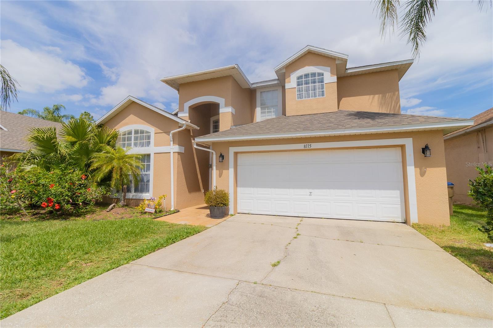 Photo one of 8115 Yellow Crane Dr Kissimmee FL 34747 | MLS S5102373