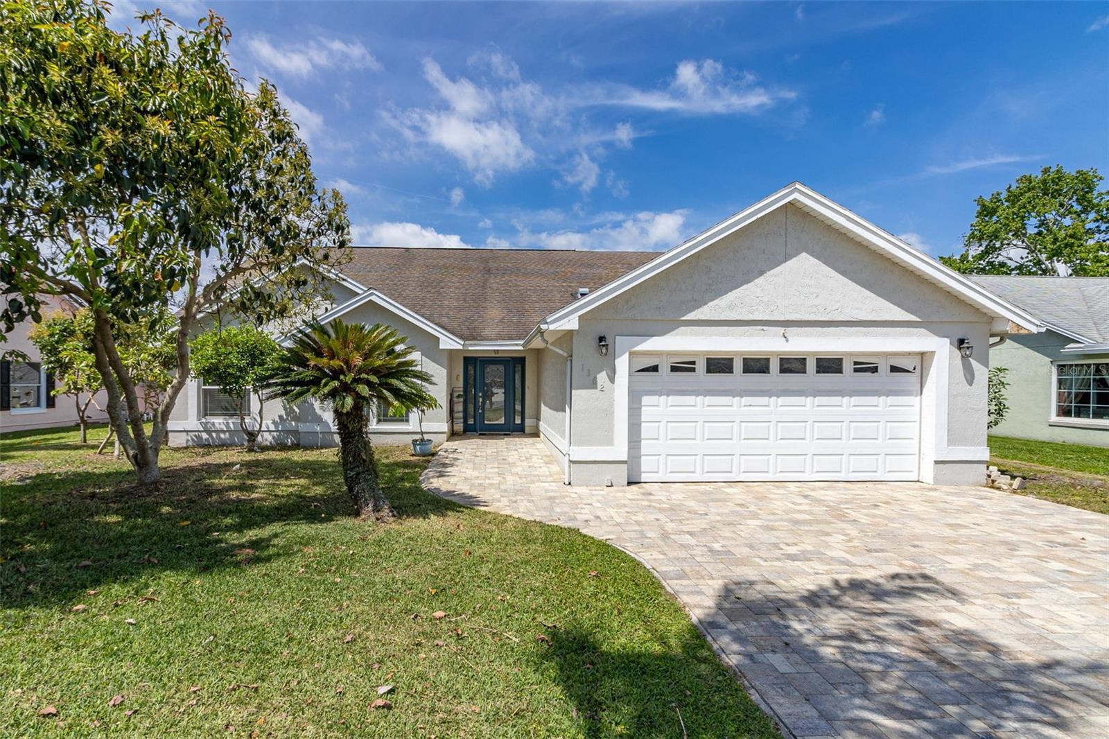 Photo one of 1362 Emerald Dr Kissimmee FL 34744 | MLS S5102485