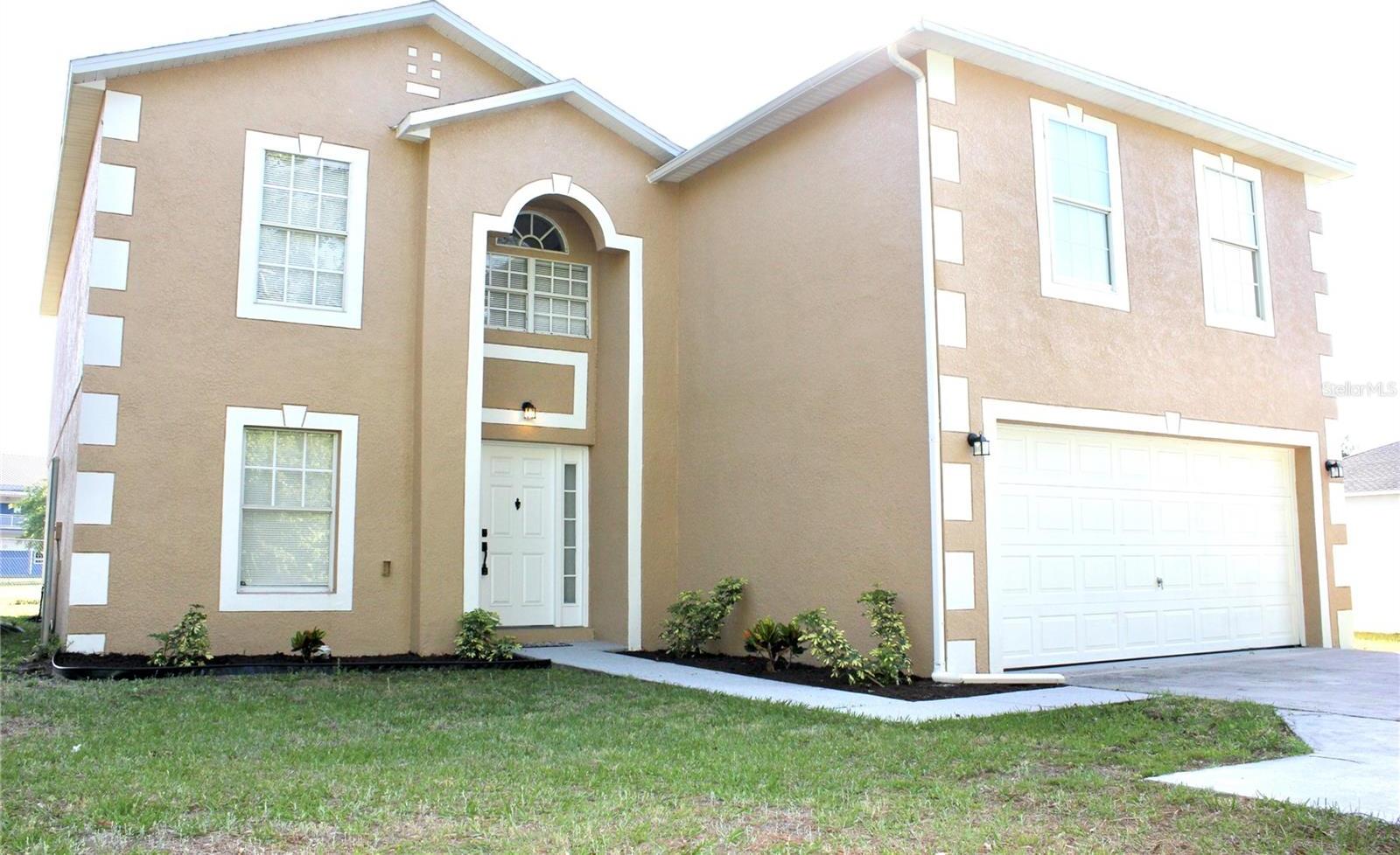 Photo one of 222 Grifford Dr Kissimmee FL 34758 | MLS S5102686