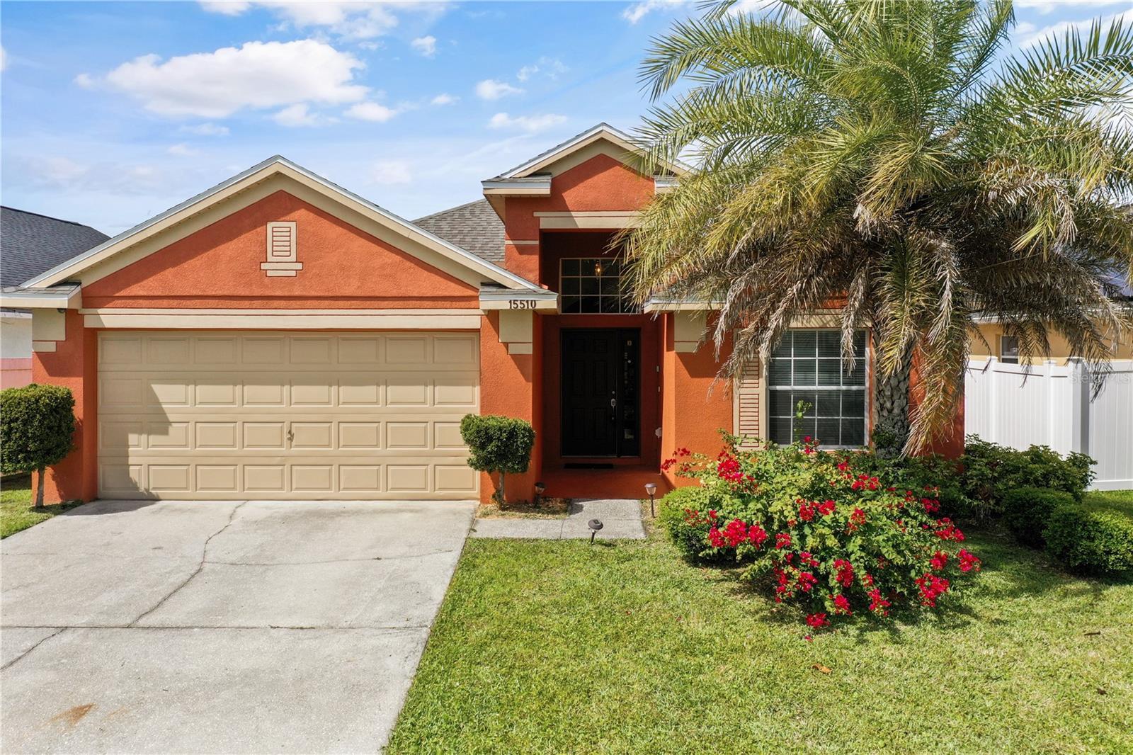 Photo one of 15510 Markham Dr Clermont FL 34714 | MLS S5103457