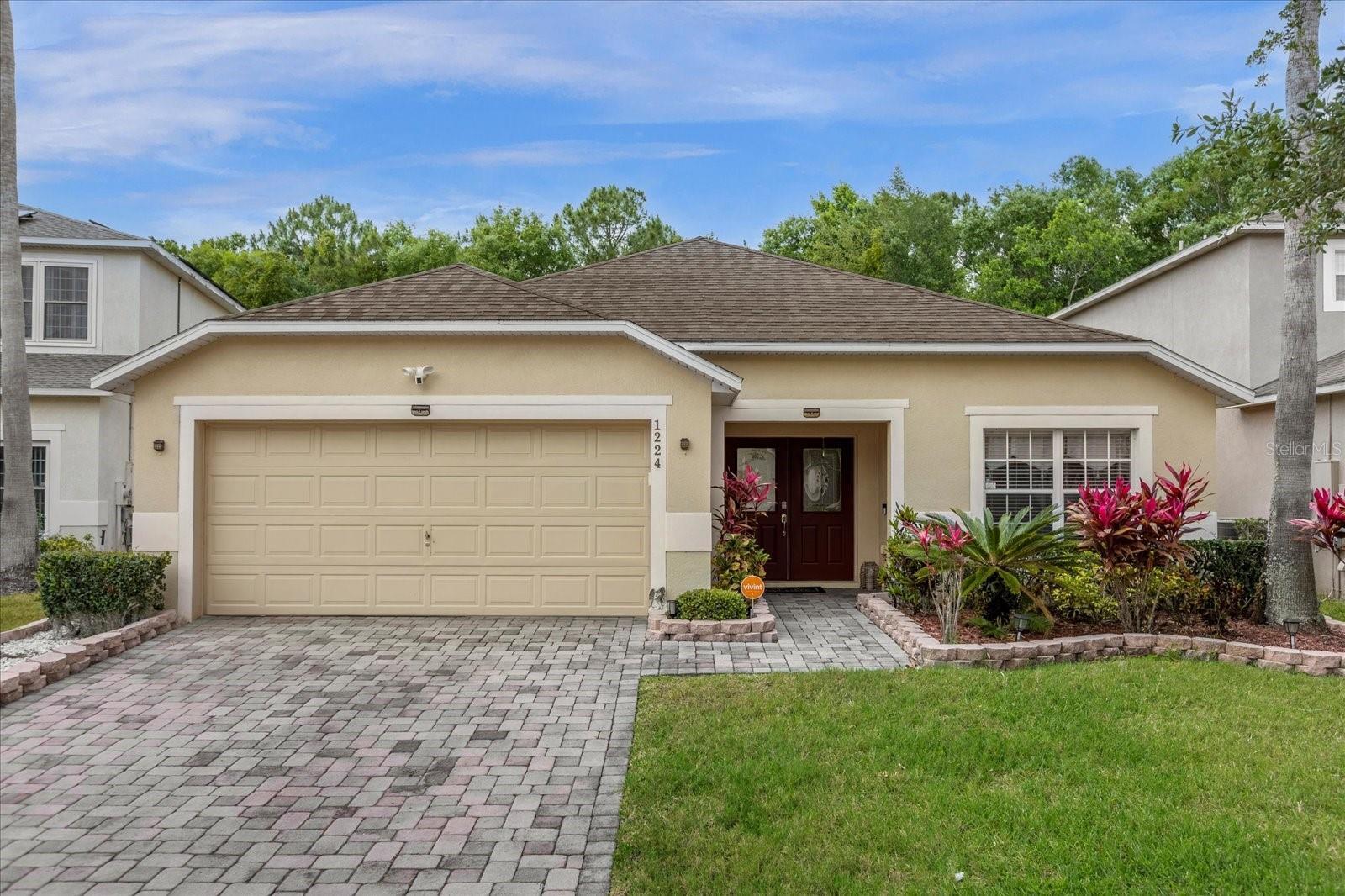 Photo one of 1224 Winding Willow Ct Kissimmee FL 34746 | MLS S5103489